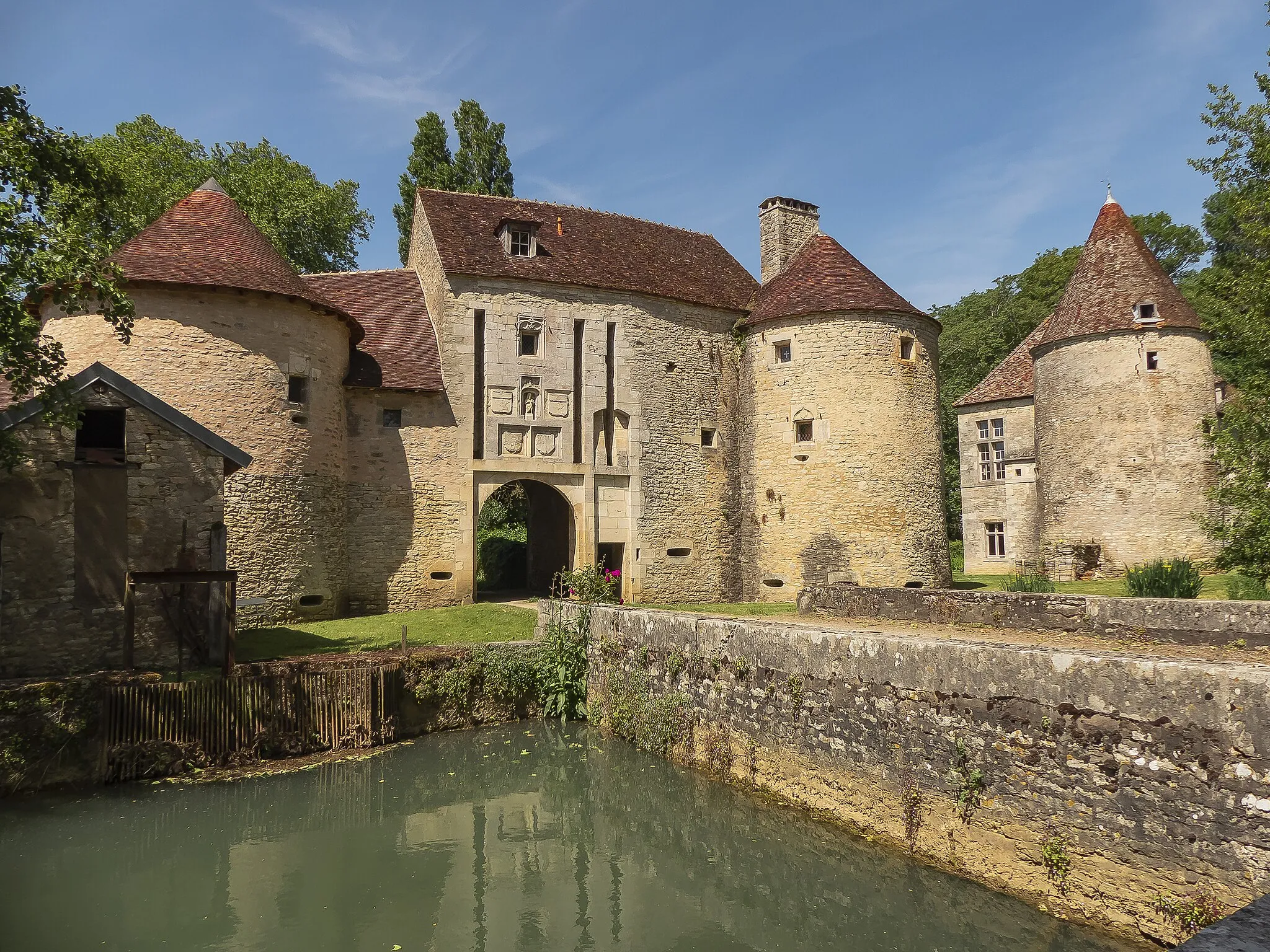 Photo showing: Vue générale des bâtiments de la commanderie de La Romagne