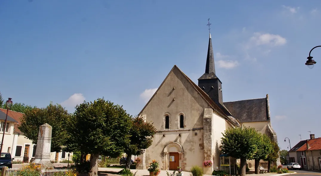 Photo showing: église St Pierre