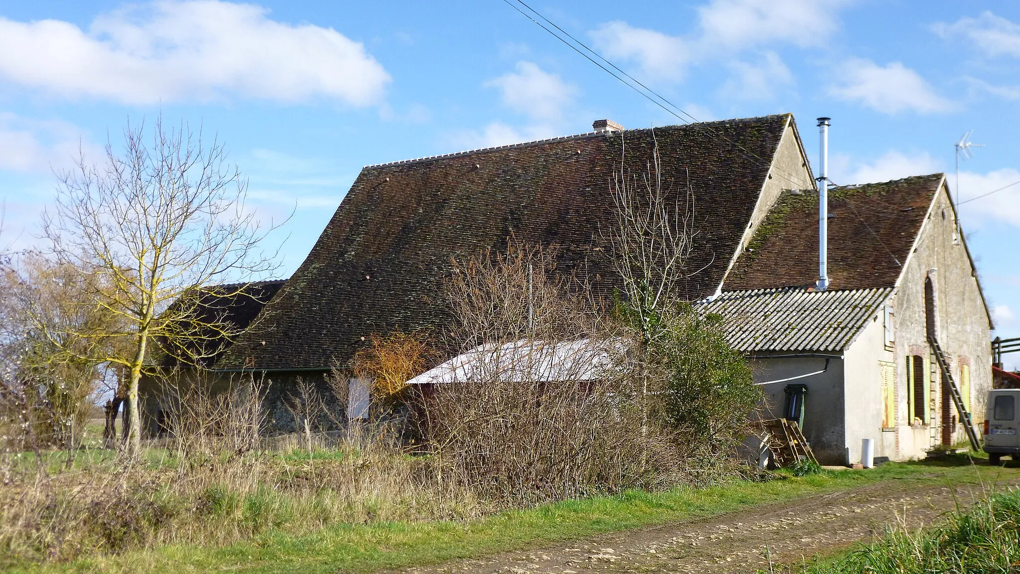 Photo showing: Saint-Martin-sur-Ouanne, Yonne, Burgundy, France.
Boissel hamlet. This place was a  lazar house built in the 13th century.