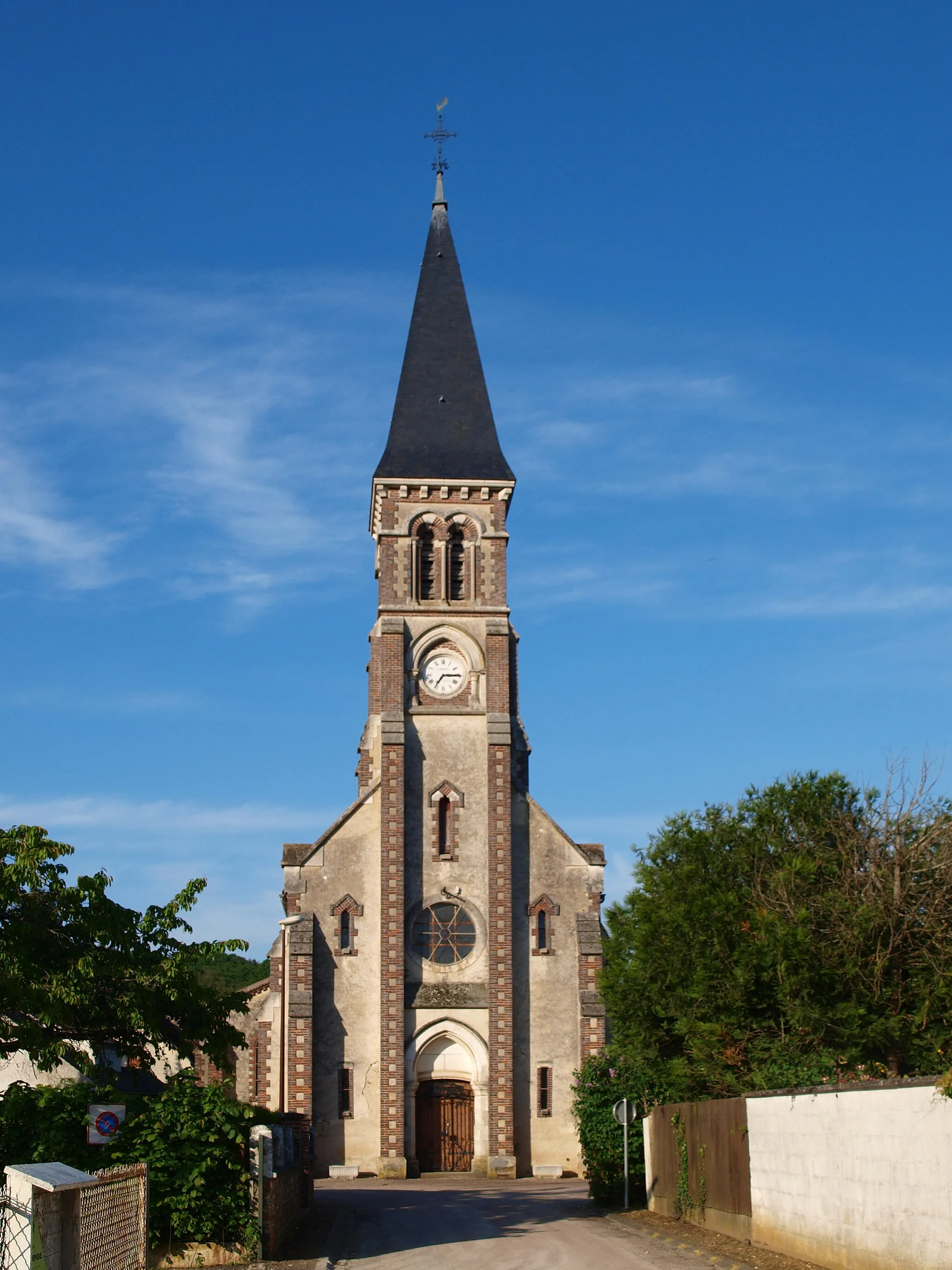 Photo showing: Armeau (Yonne, France) ; l'église