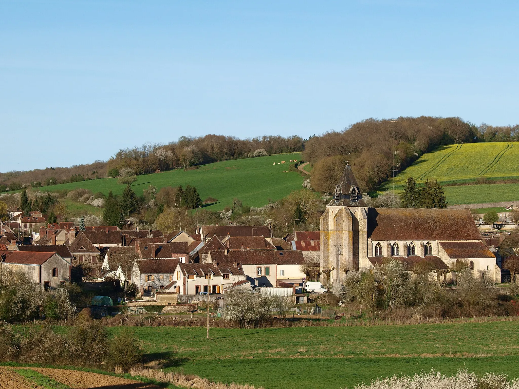 Photo showing: Dixmont (Yonne, France) ;
