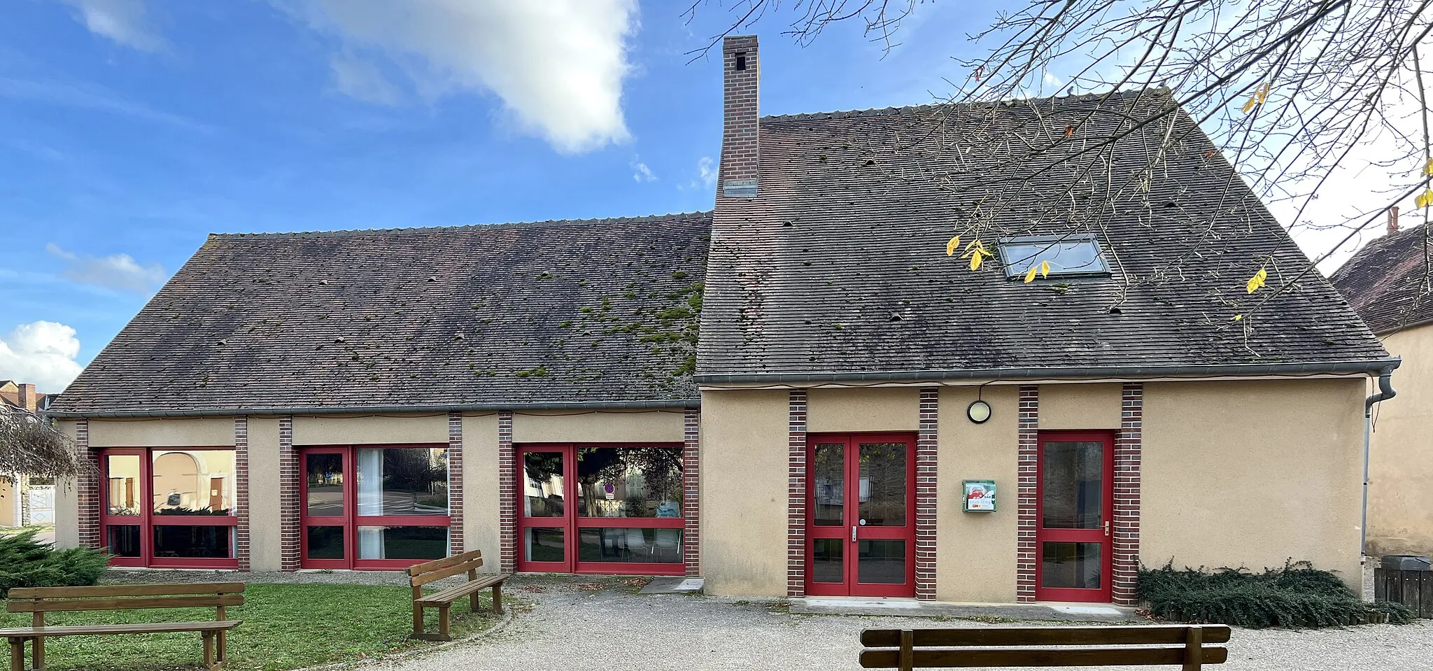 Photo showing: Salle des fêtes, Carisey.