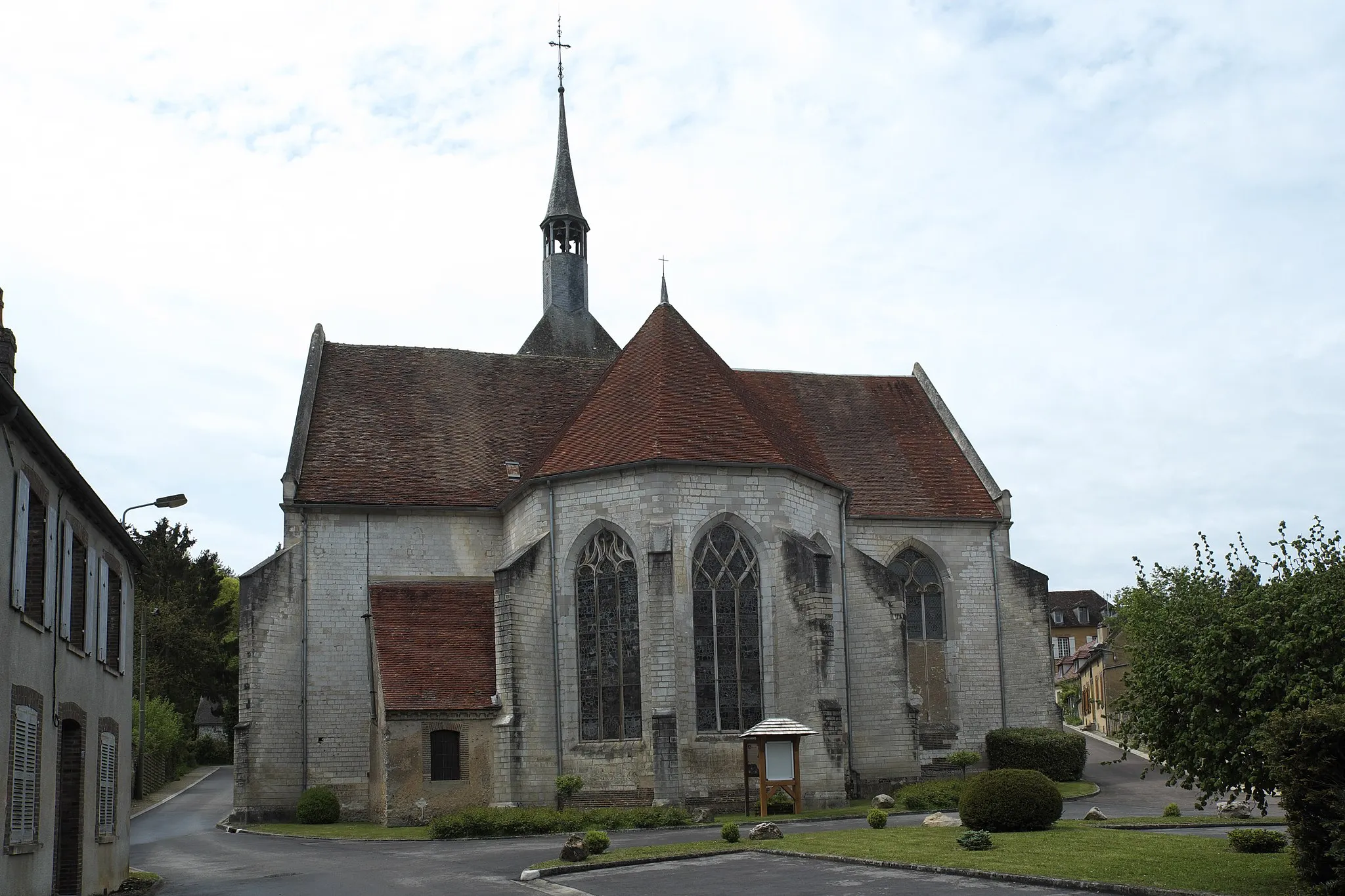 Photo showing: Kirche Notre-Dame-de-la-Nativité in Bérulle im Département Aube (Champagne-Ardenne/Frankreich), Chorhaupt