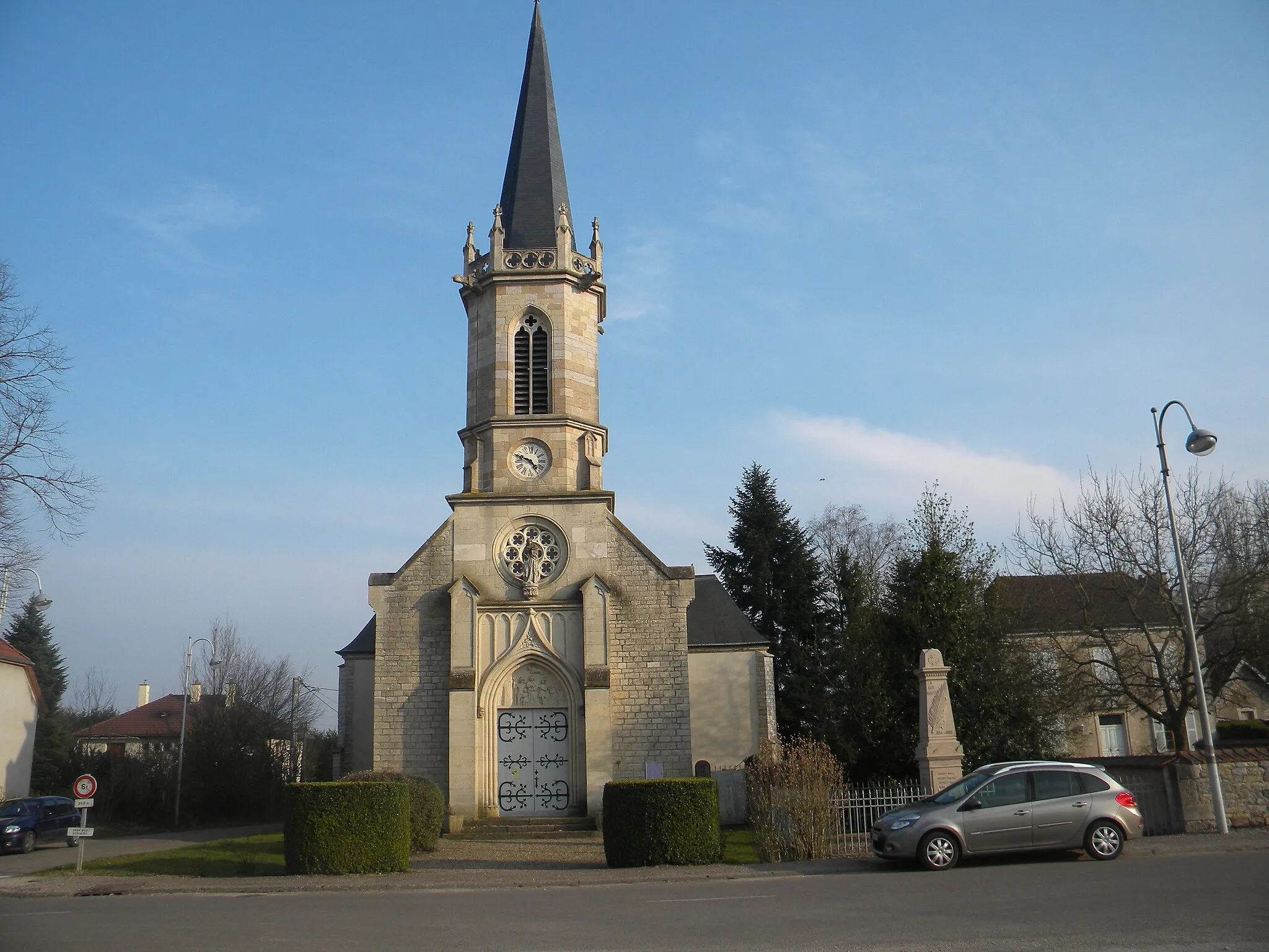 Photo showing: Preĝejo de Magny-Montarlot.