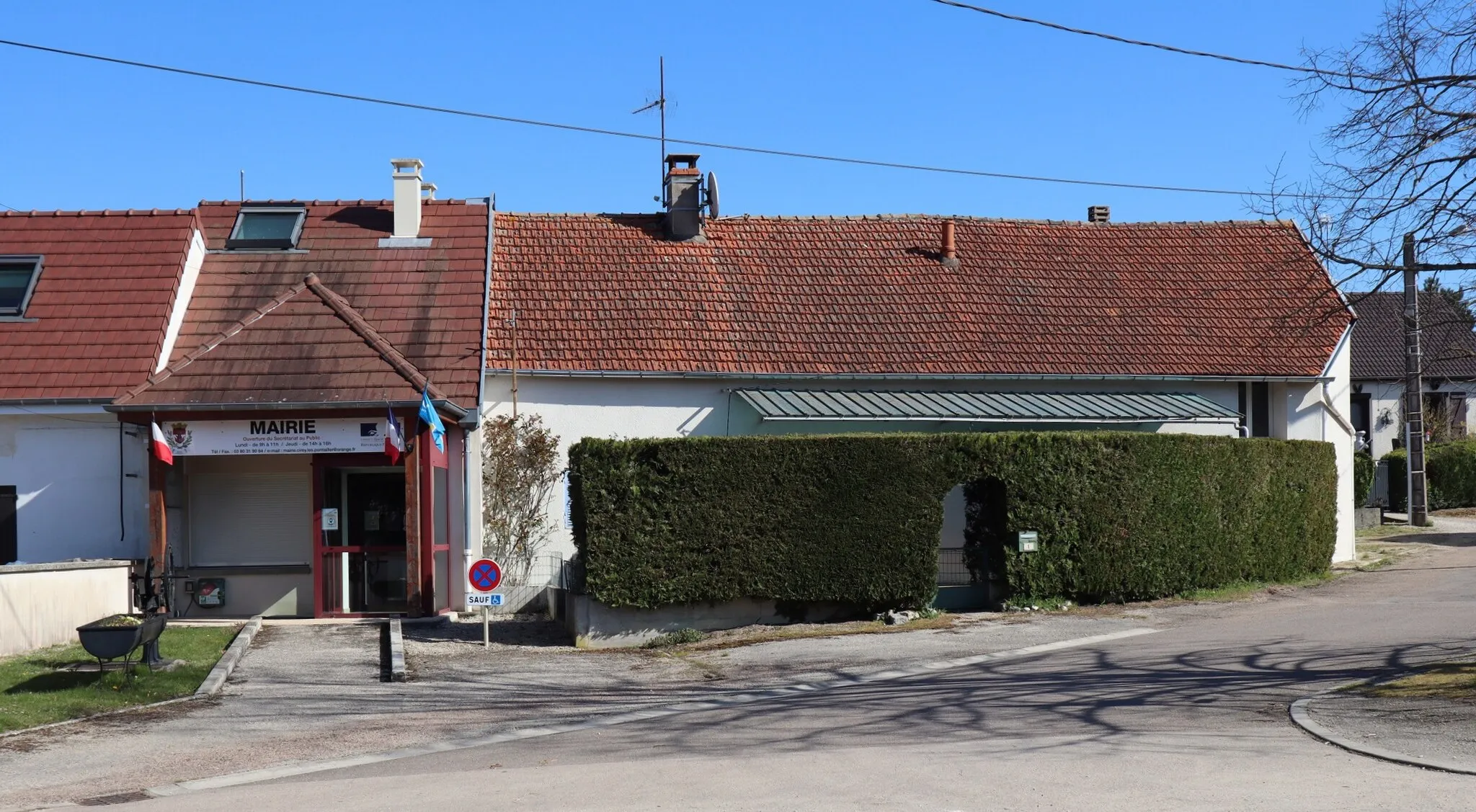 Photo showing: Nouvelle mairie de Cirey-lès-Pontailler (21).
