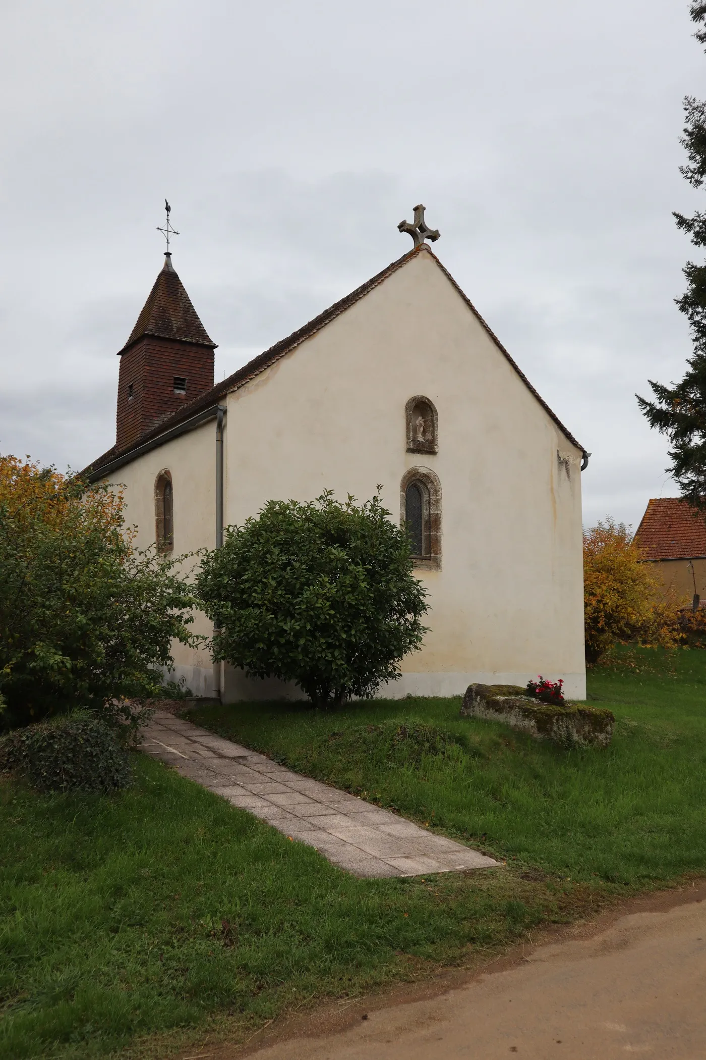 Photo showing: Extérieur de la chapelle Sainte-Apolline à Brianny (21).