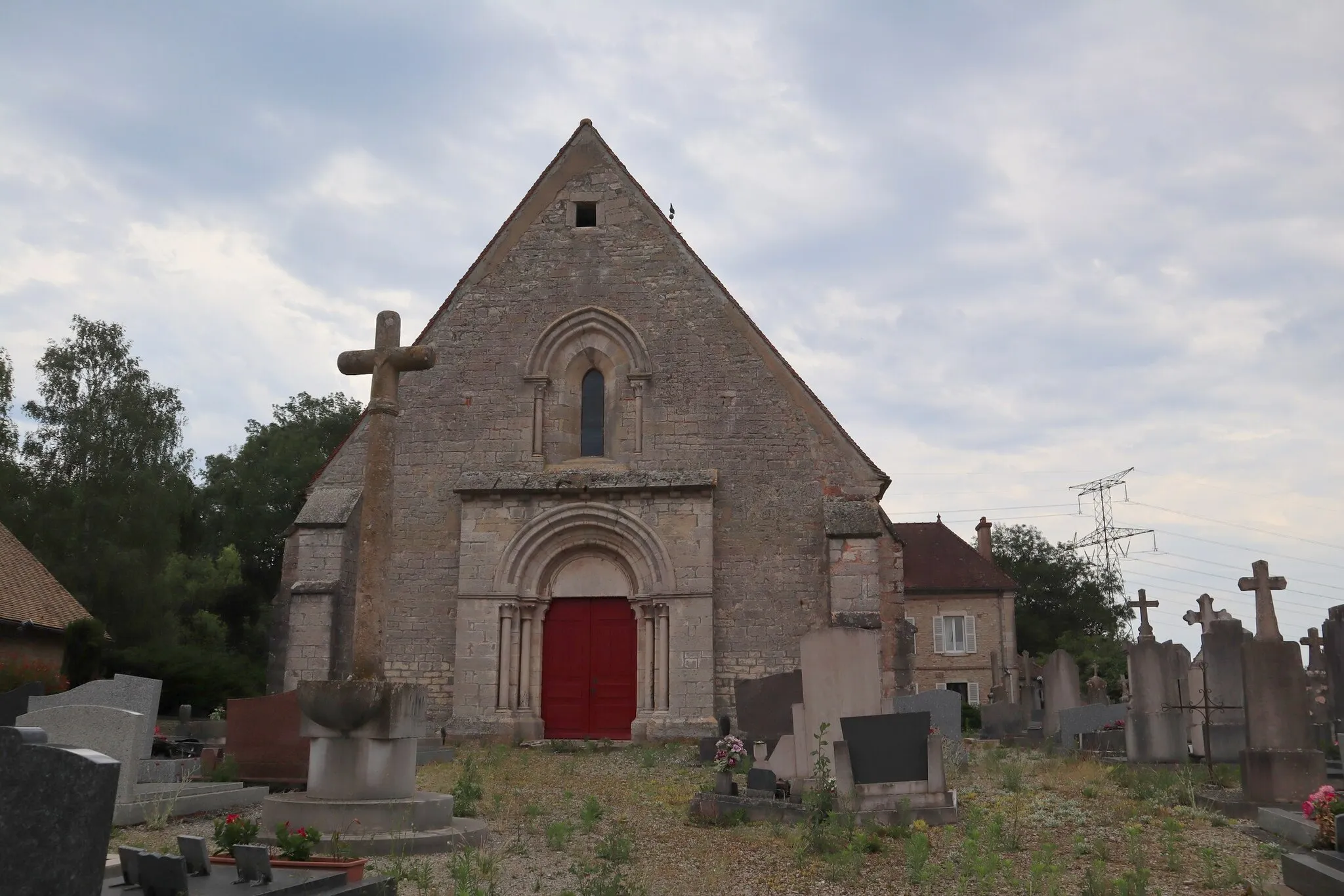 Photo showing: Église Saint-Révérien-et-Saint-Blaise de Villy-le-Moutier (21).
