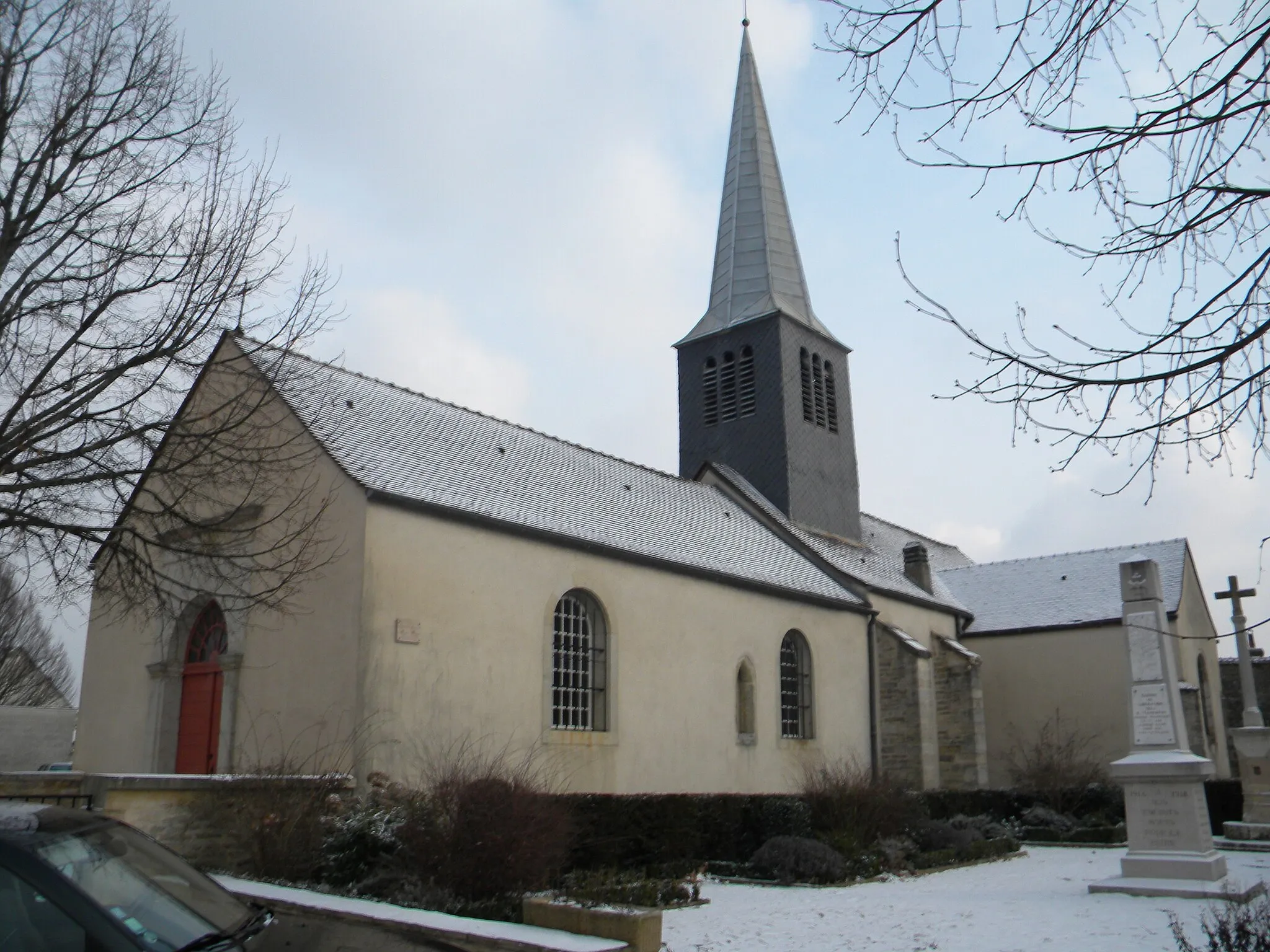 Photo showing: Kirko de Montagny-lès-Beaune