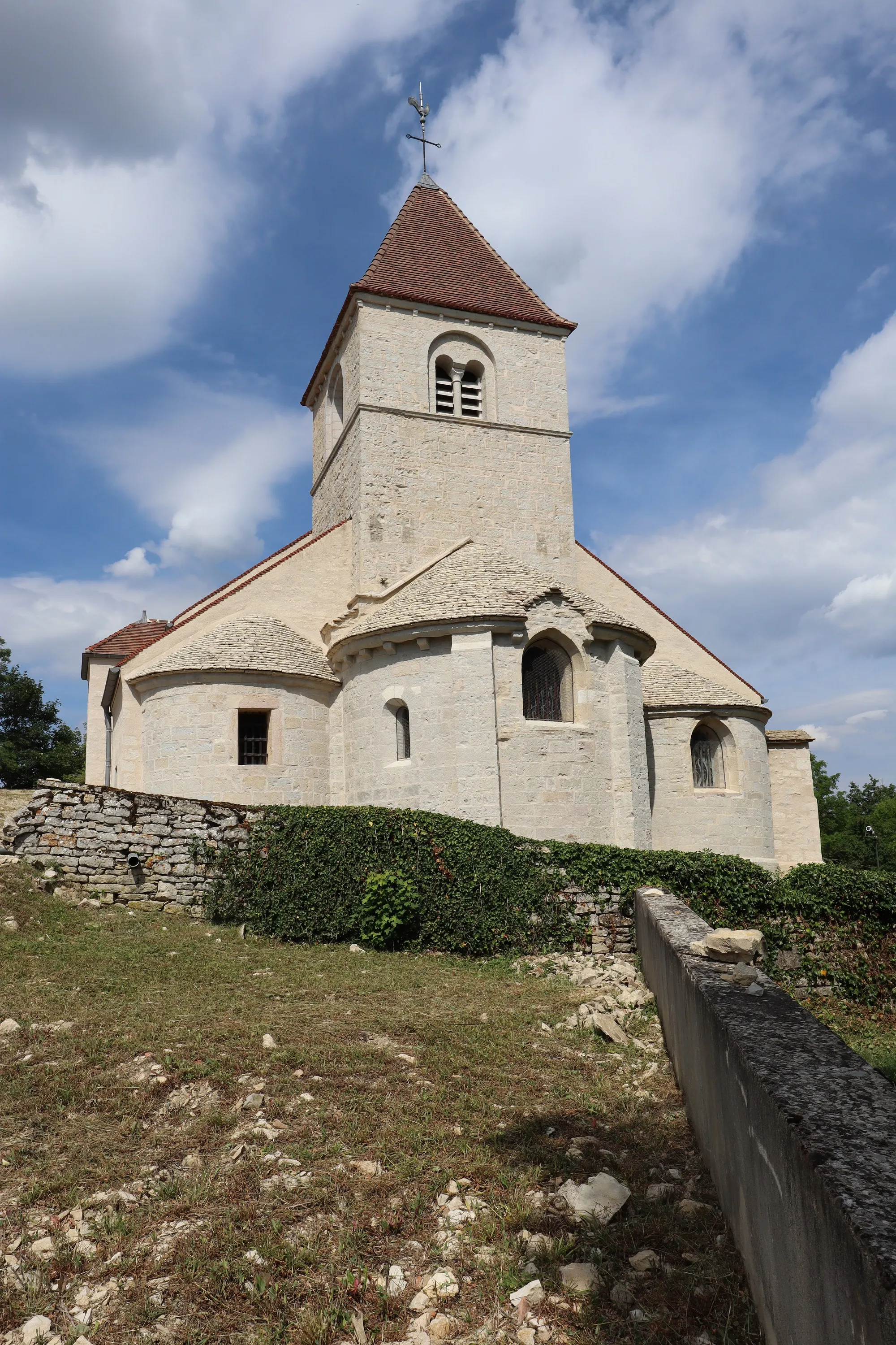 Photo showing: Extérieur de l'église Saint-Saturnin de Reulle-Vergy (Côte-d'Or).