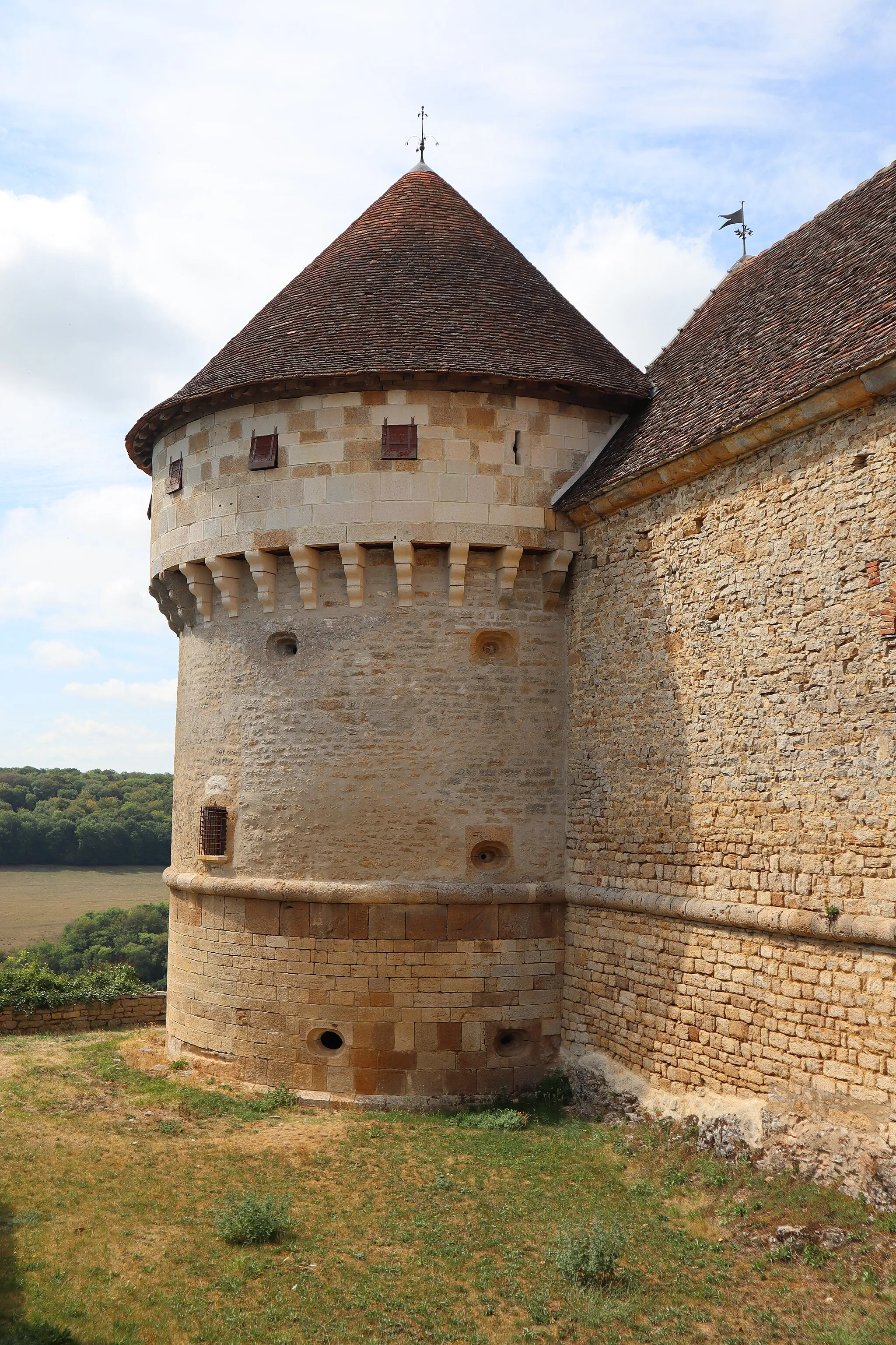 Photo showing: Château de Blaisy-Haut (21).