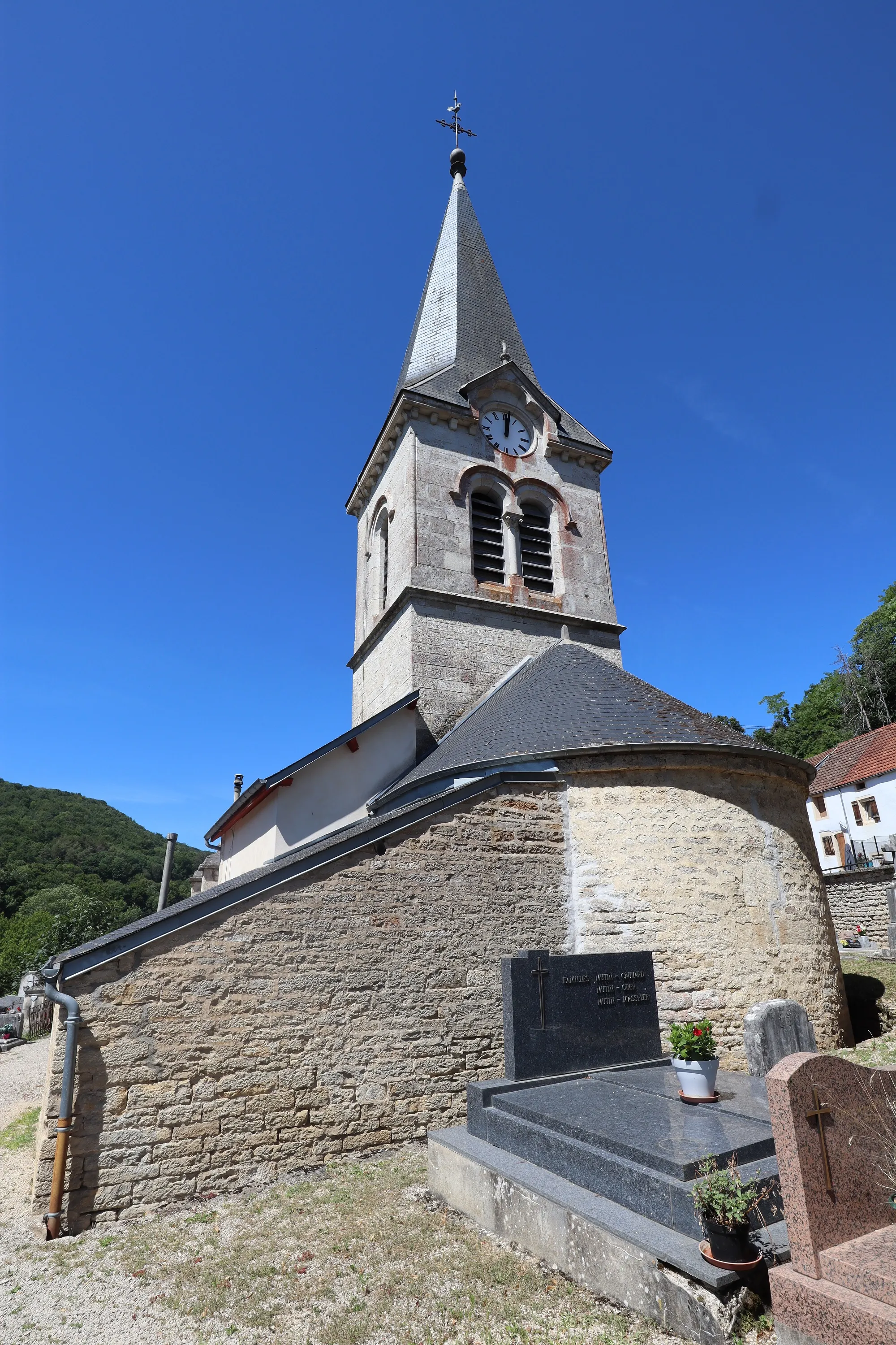 Photo showing: Extérieur de l'église de Barbirey-sur-Ouche (Côte-d'Or).