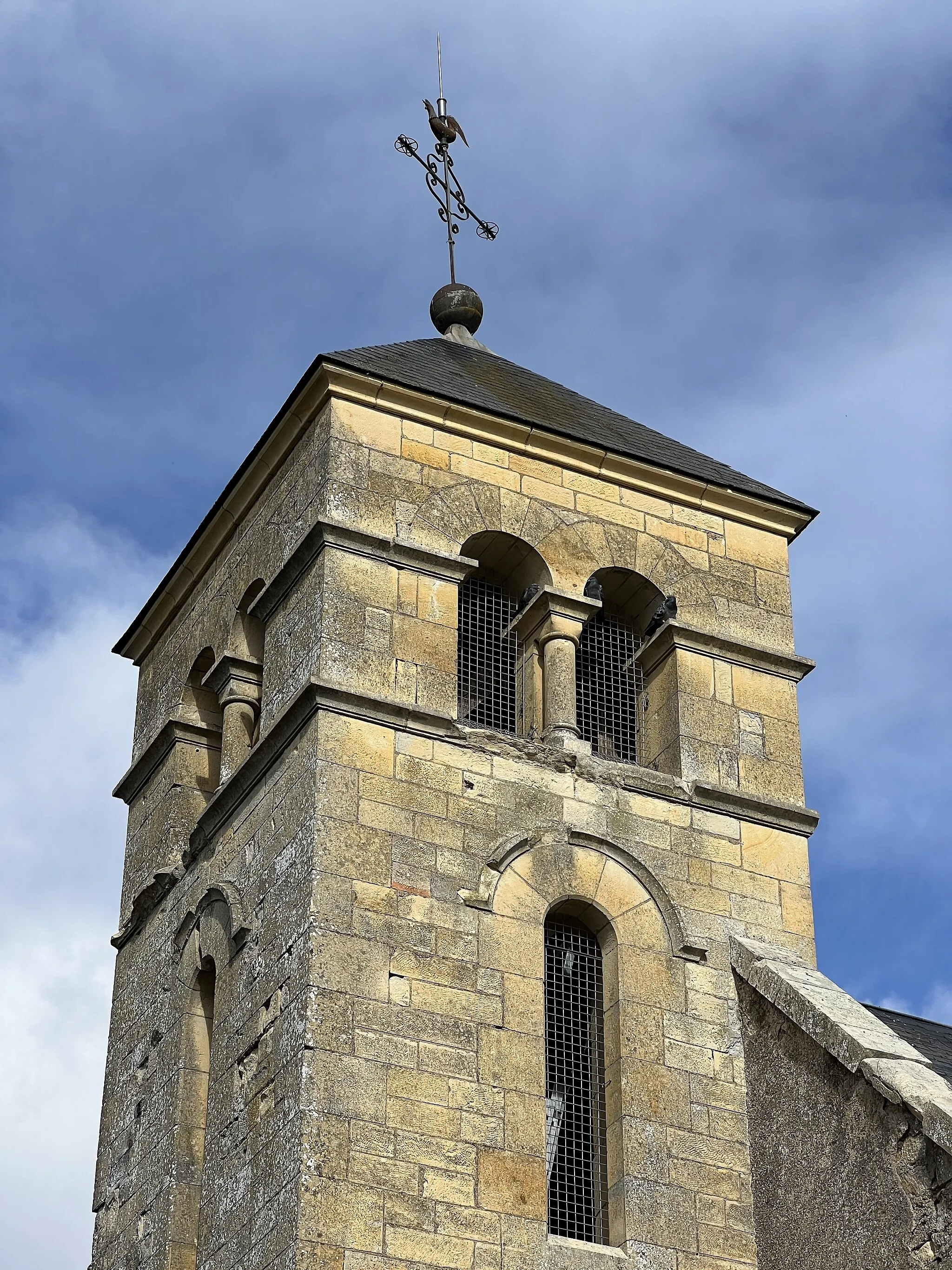 Photo showing: Église Saint-Victor, Devay.