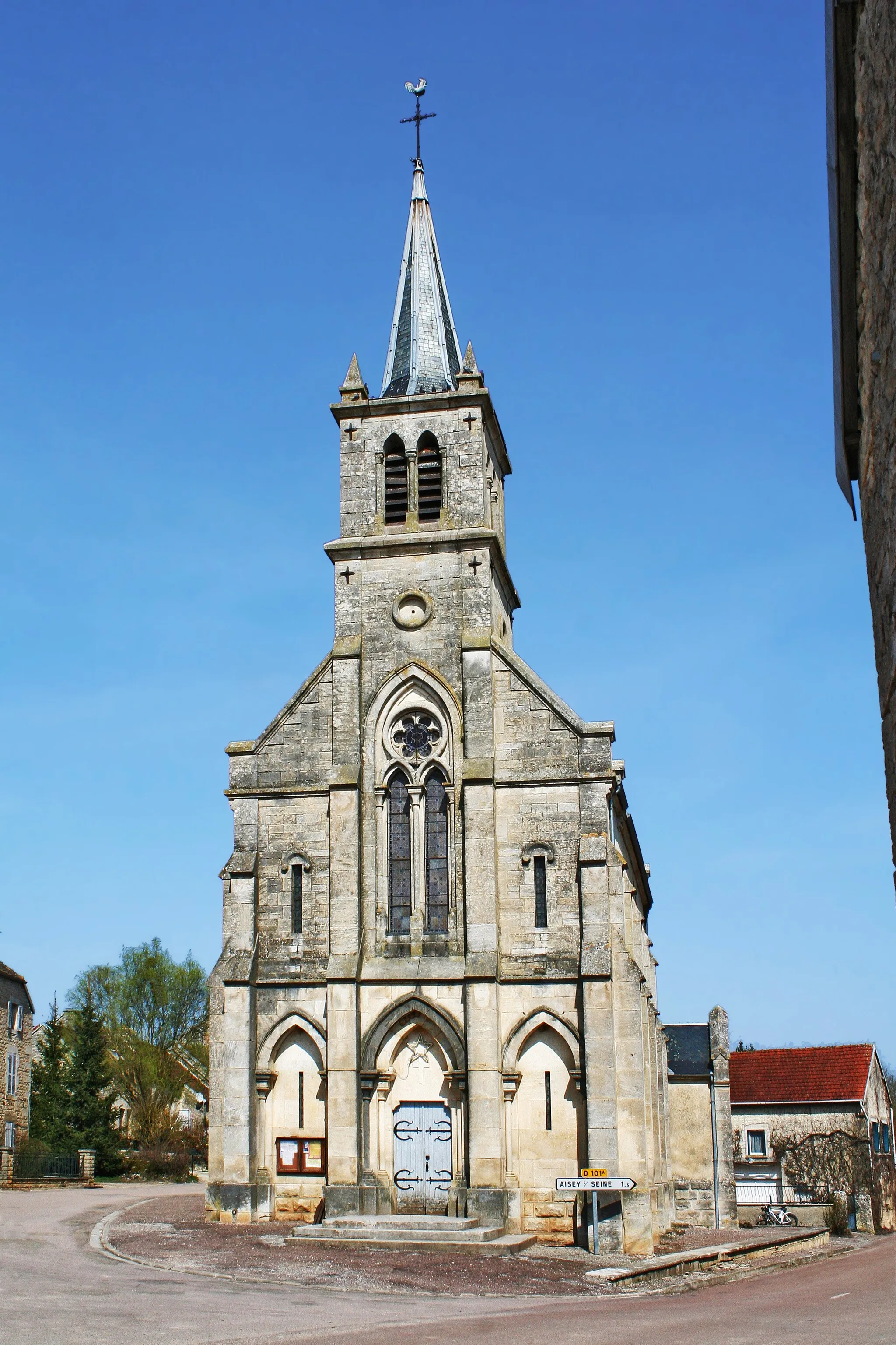 Photo showing: Church of Nativity in Chemin-d'Aisey