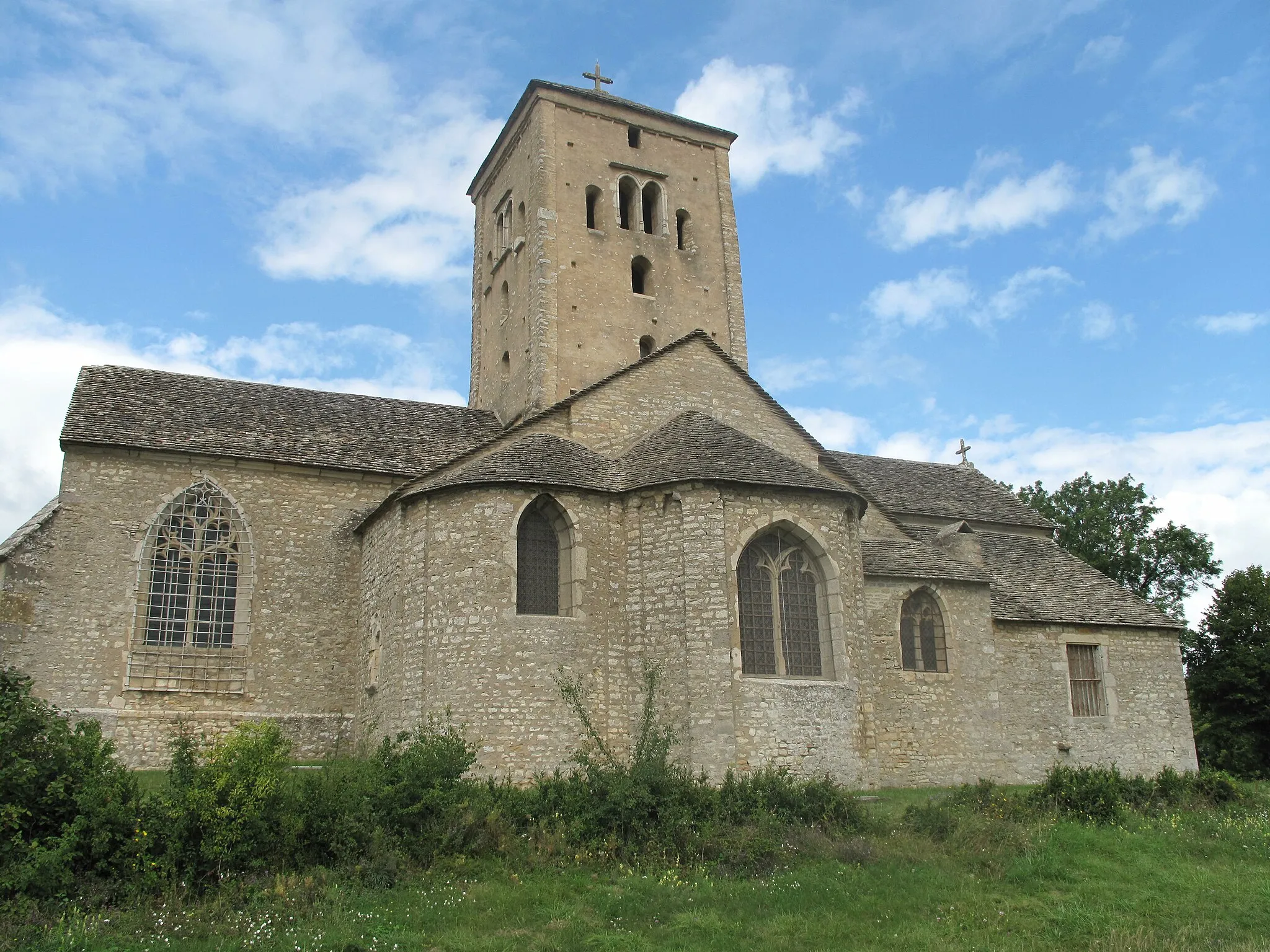Photo showing: The church of Saint-Martin of Laives, Saône-et-Loire, France