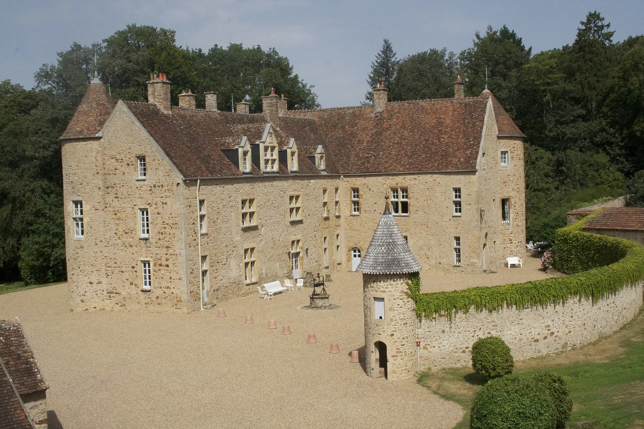 Photo showing: Photo du château prise depuis le colombier