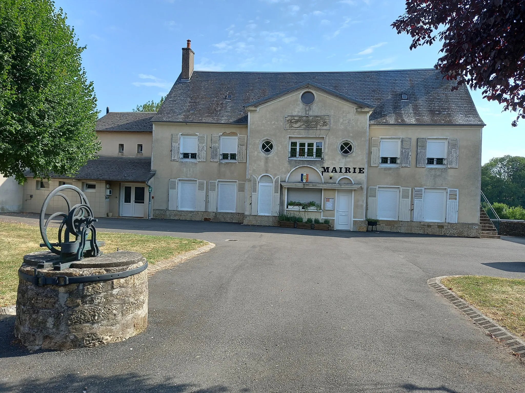 Photo showing: mairie