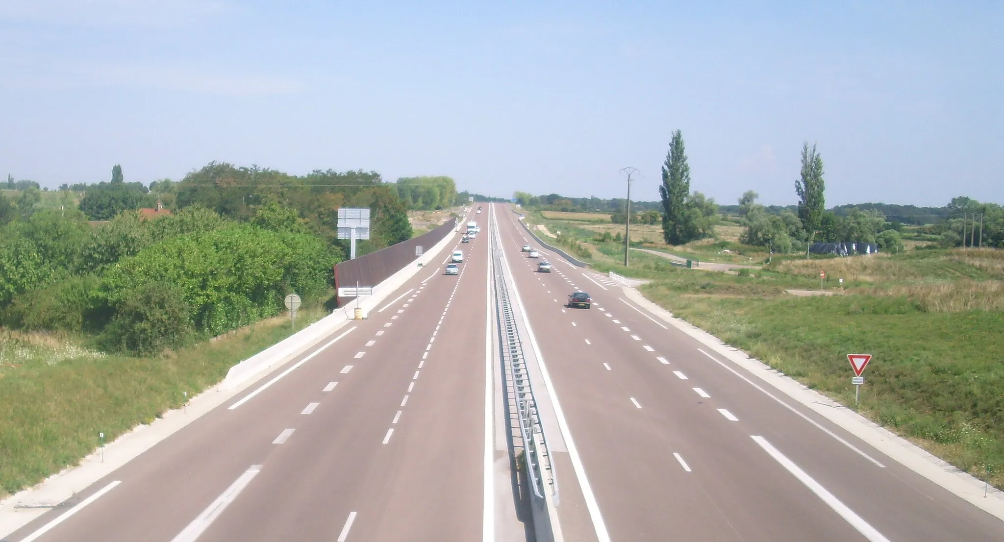 Photo showing: Vue de la Route Nationale 80 à Saint-Desert