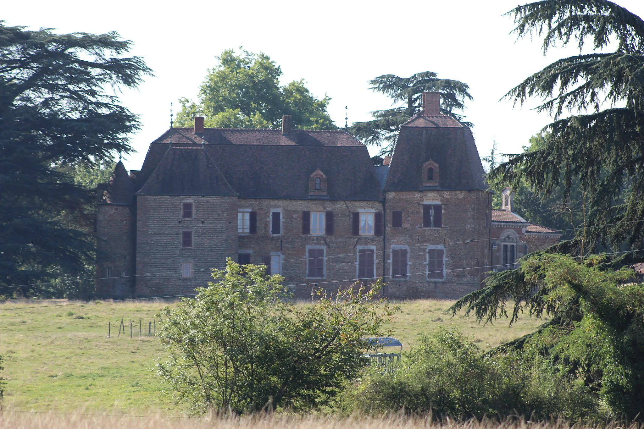 Photo showing: Château de Longes à Sulignat.