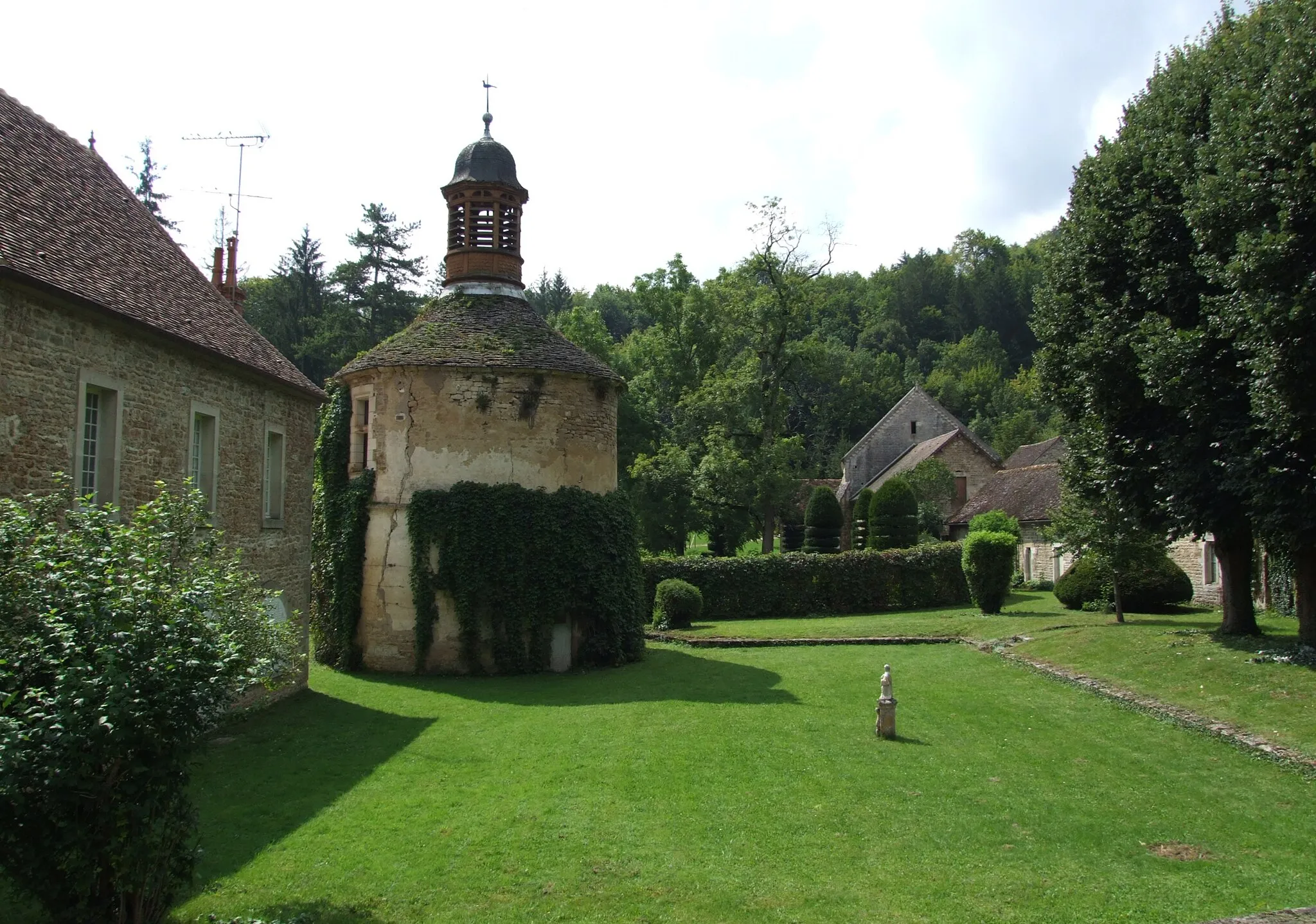 Photo showing: La Bussière-sur-Ouche, Bourgogne, France