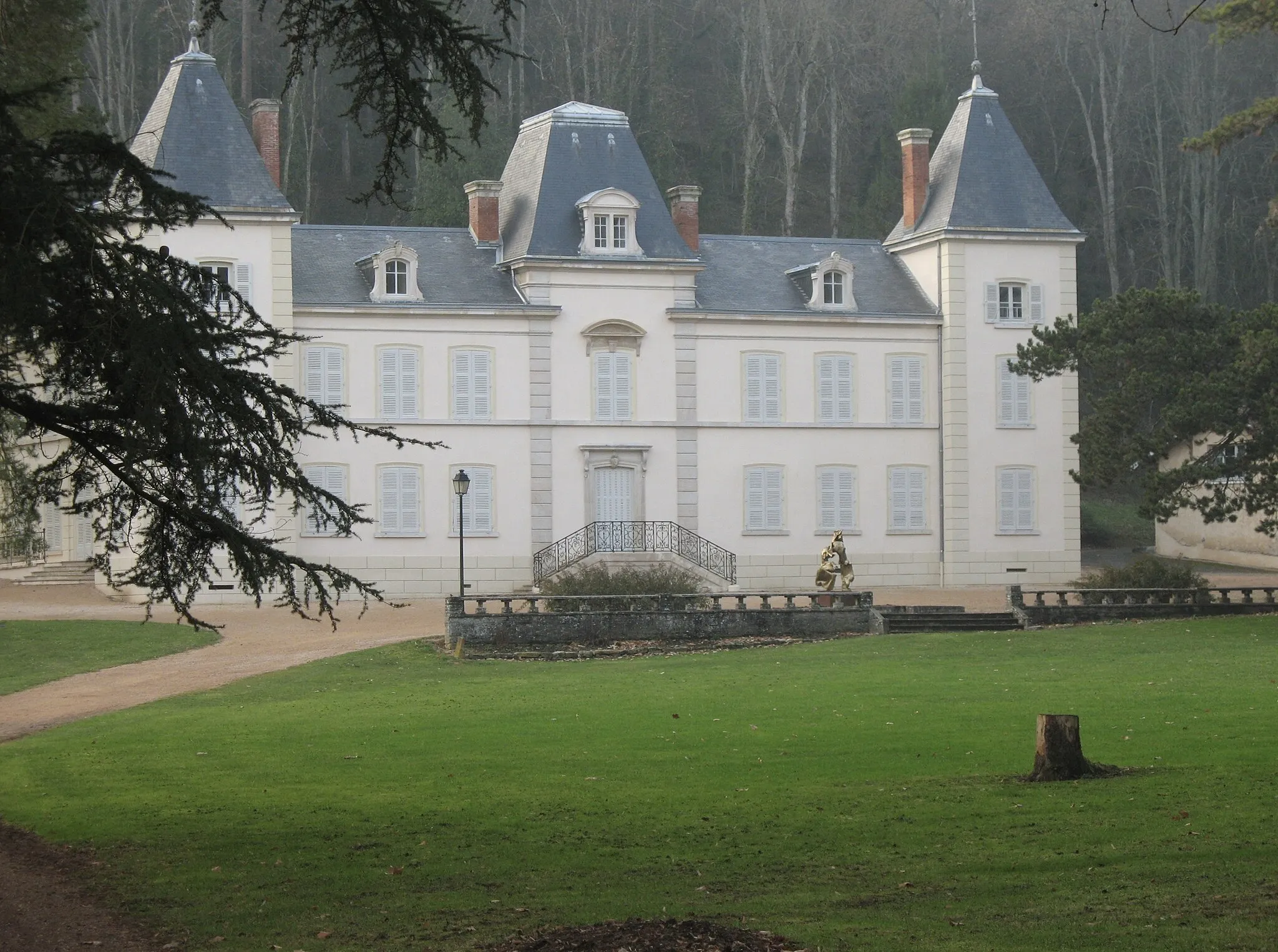 Photo showing: Château d'Aine - Azé (Saône-et-Loire)