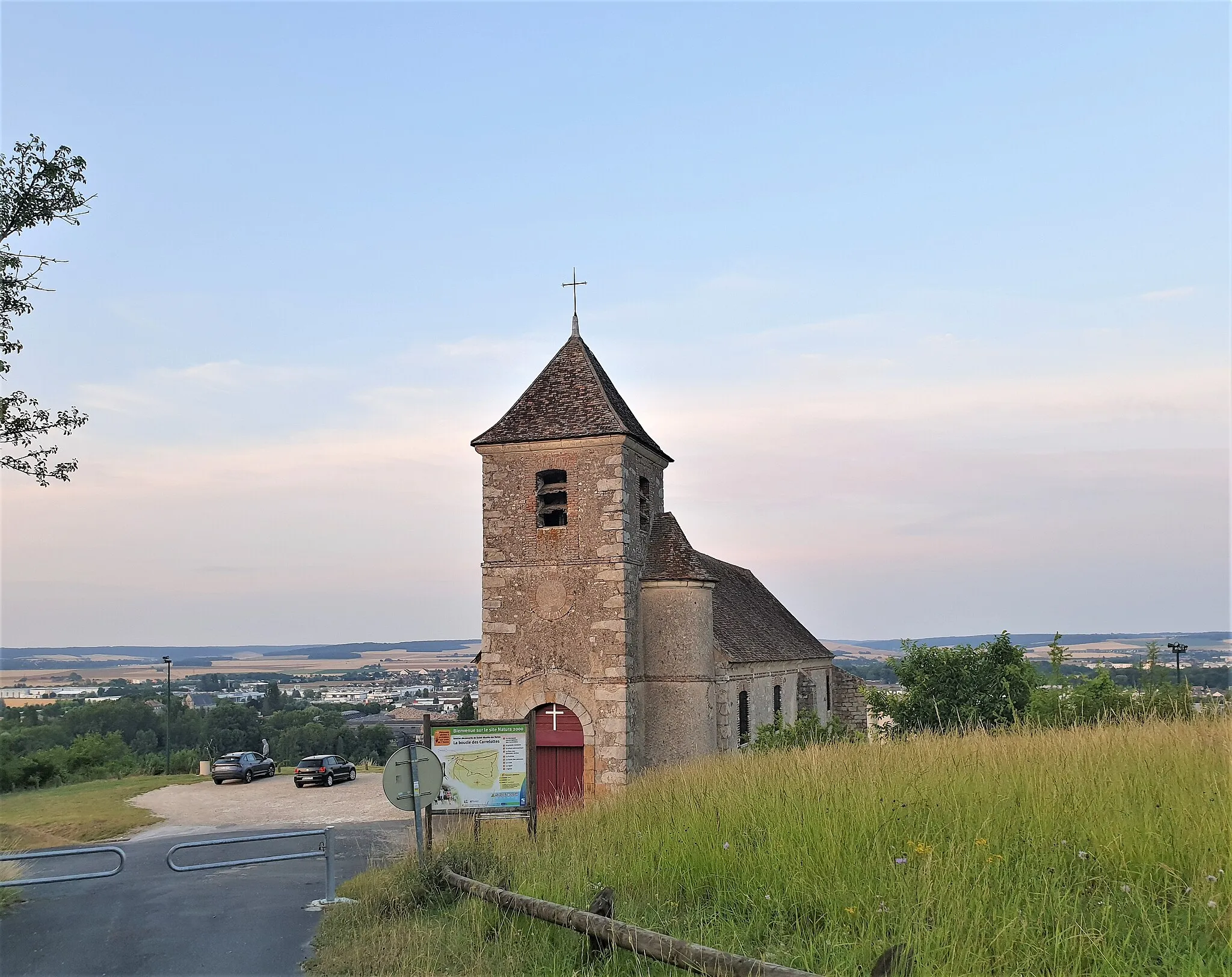 Photo showing: Église Saint-Martin de Saint-Martin-du-Tertre (Yonne)