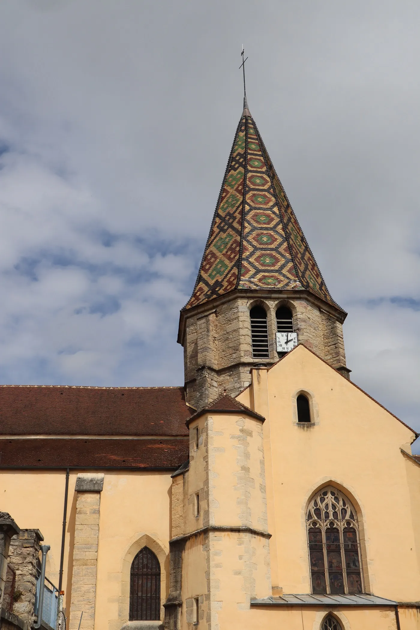 Photo showing: Extérieur de l'église Saint-Baudèle à Plombières-lès-Dijon (21). Flanc sud.