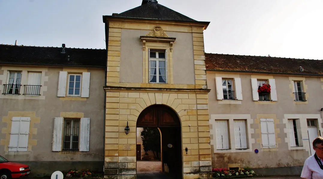 Photo showing: Maison de Retraite Notre-Dame de la Providence