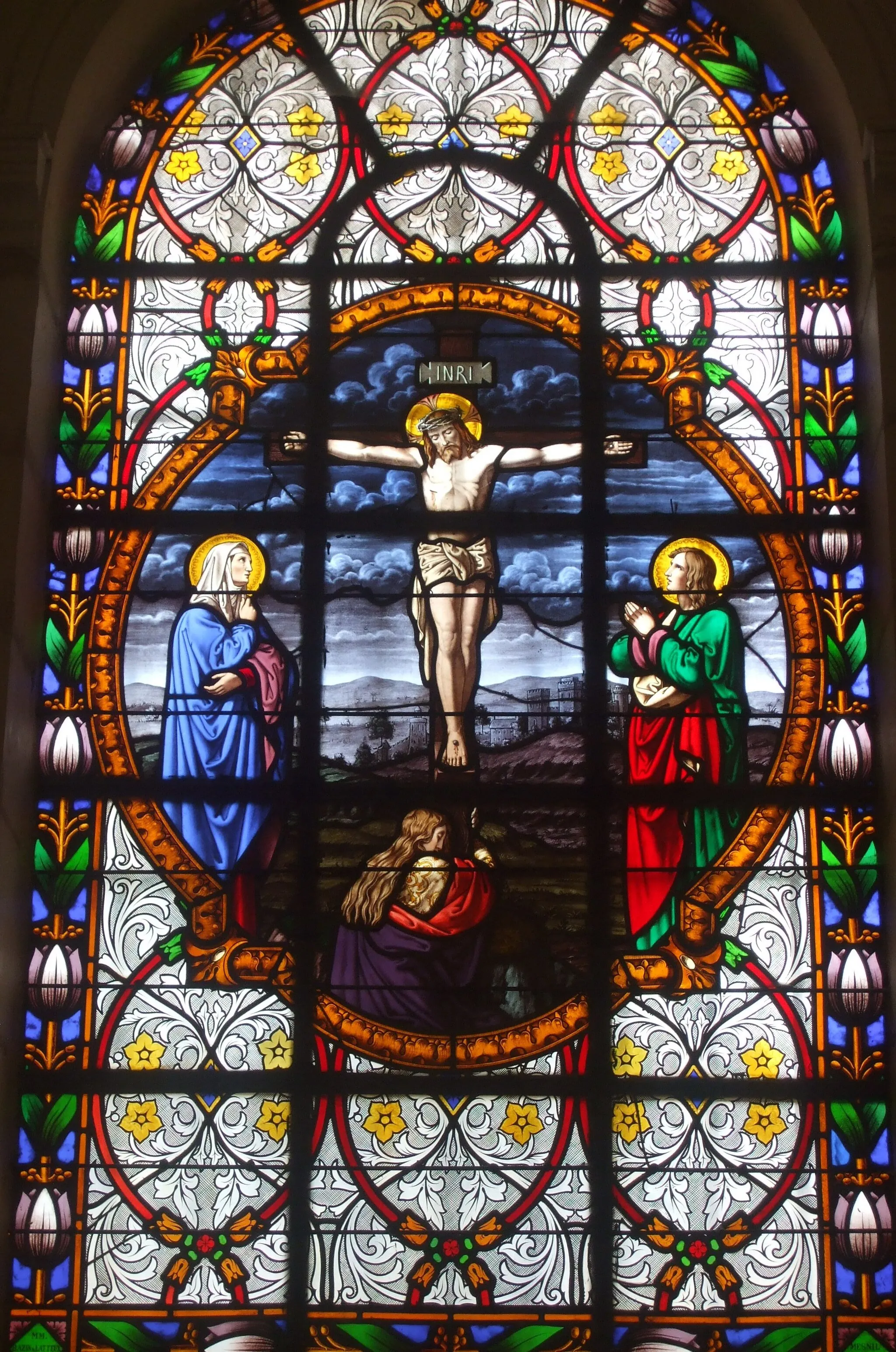 Photo showing: Vitrail de l'abside : la crucifixion