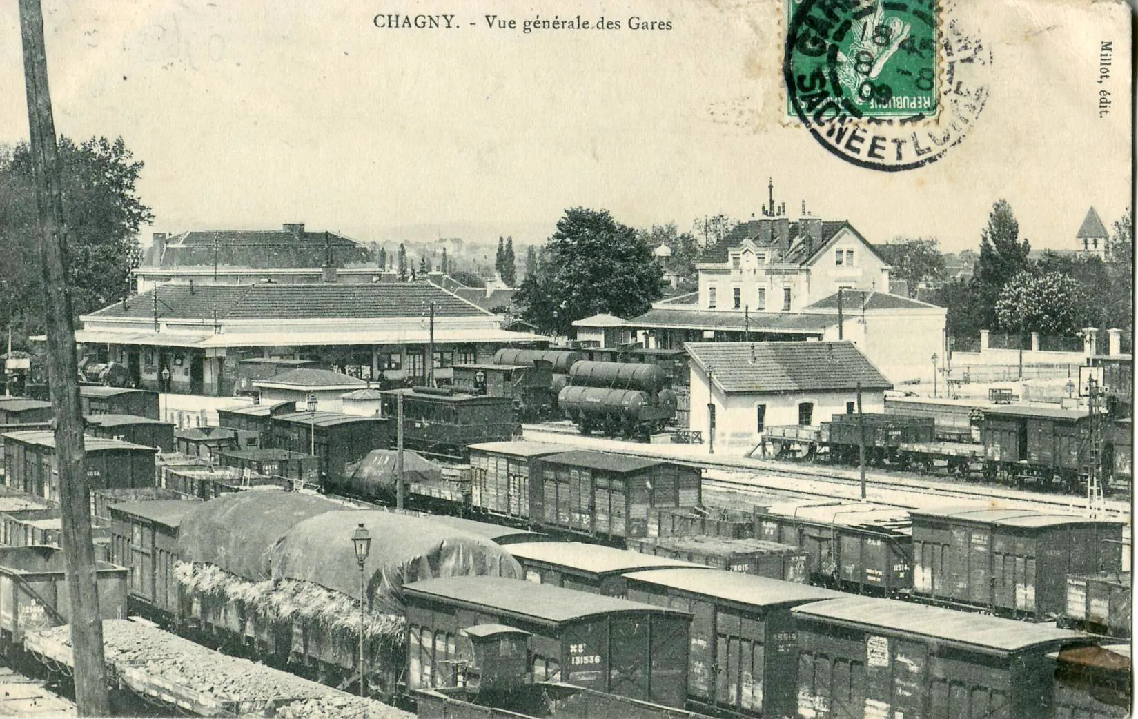 Photo showing: Carte postale ancienne éditée par Millot : CHAGNY - Vue générale des Gares