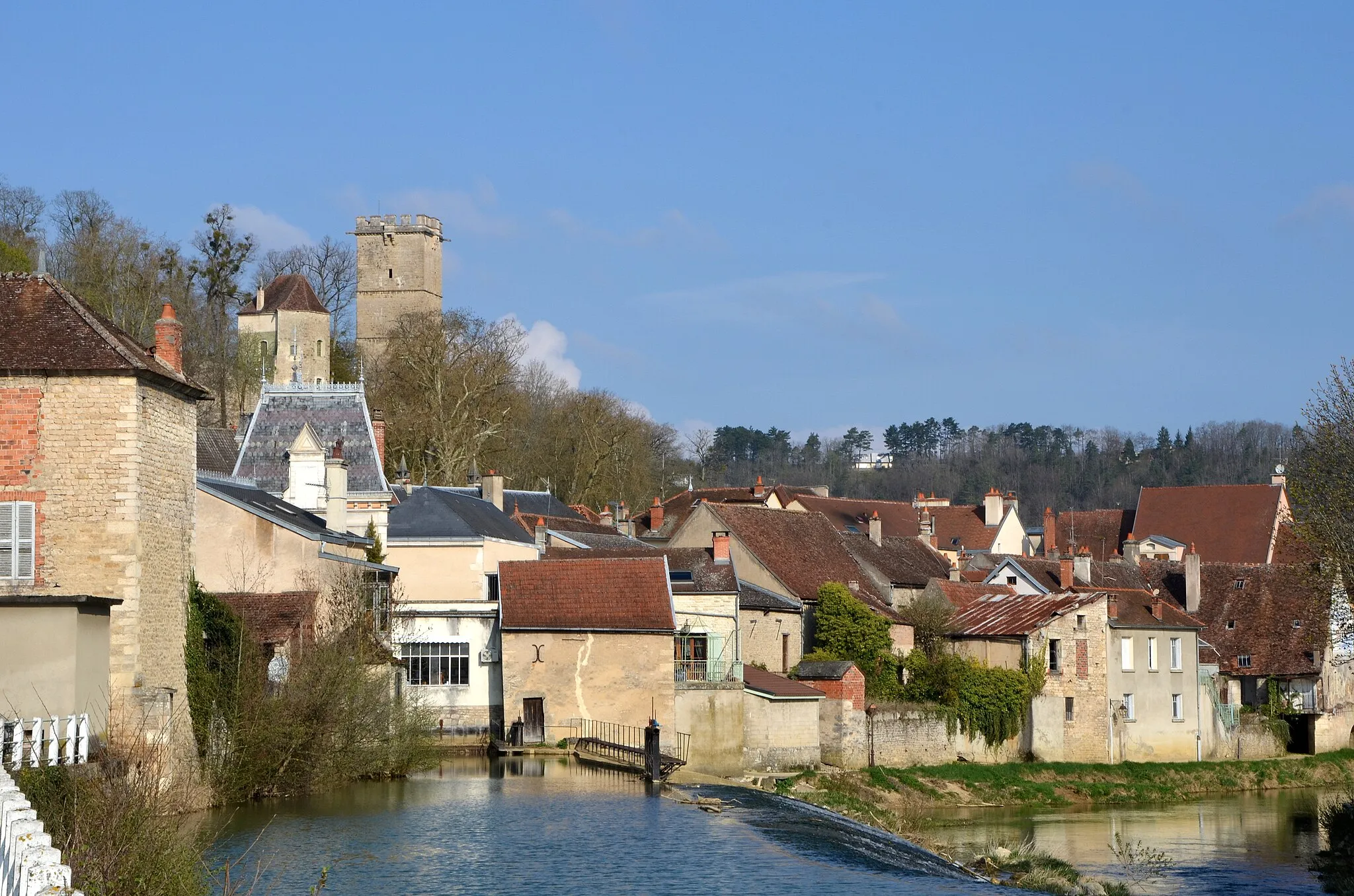 Photo showing: The Brenne river in Montbard, Côte d'Or, Bourgogne, France