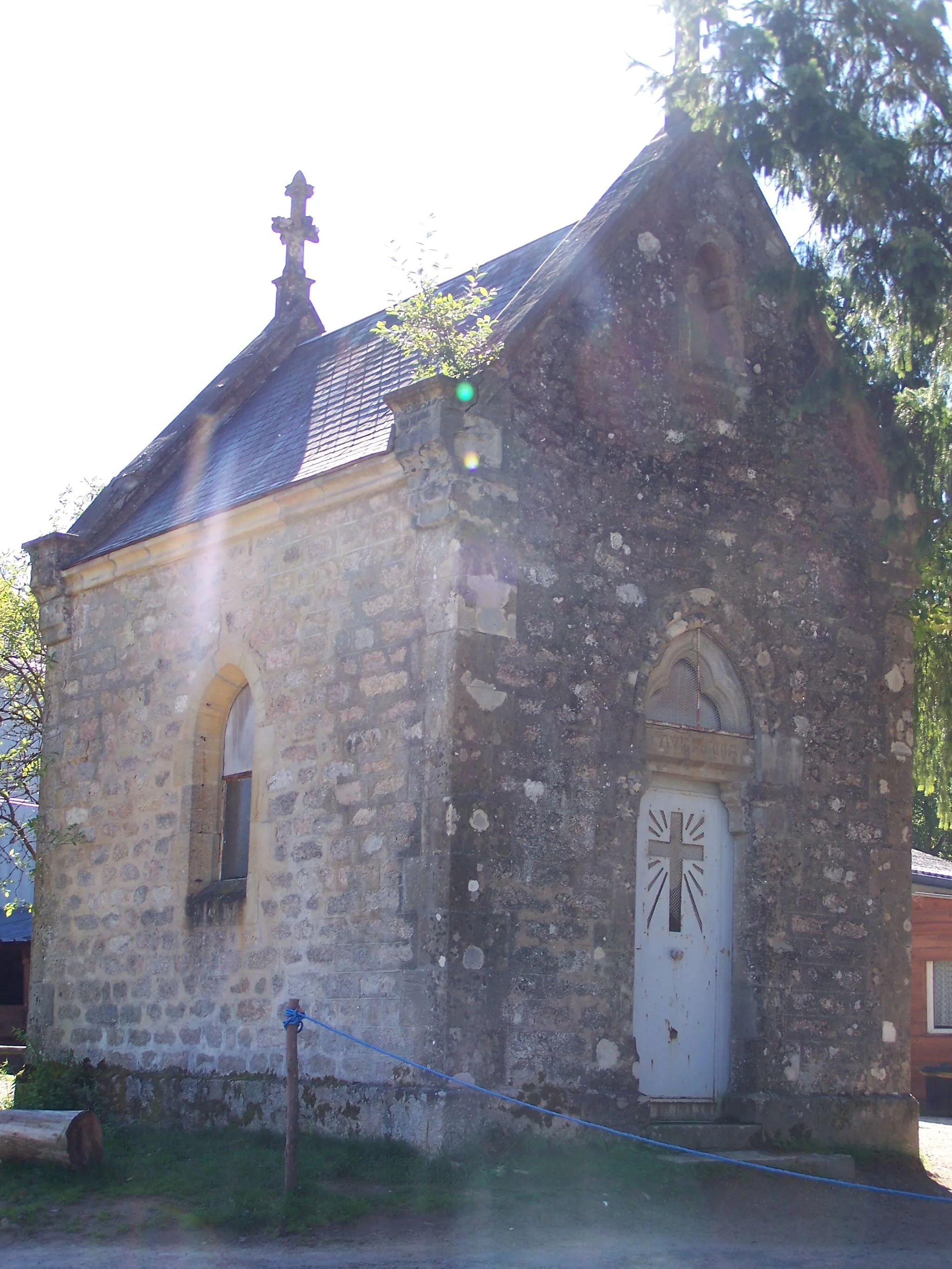 Photo showing: La chapelle du Chêne à Château-Chinon (Ville) (Nièvre, France)