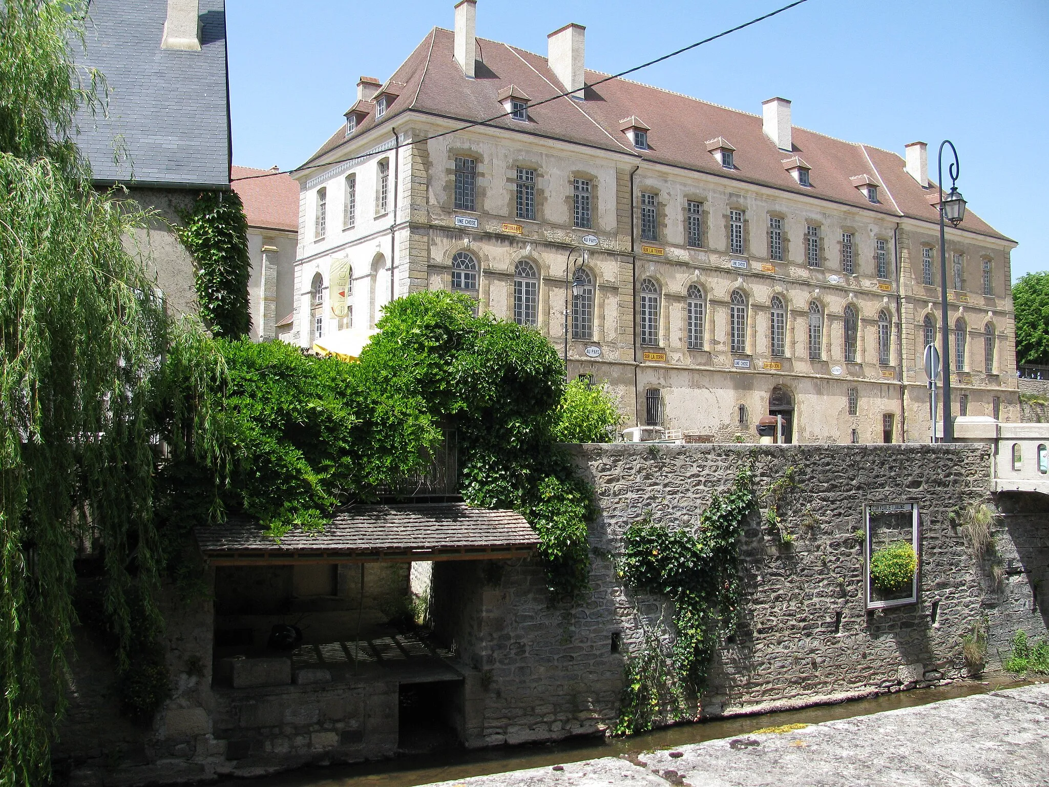 Photo showing: Abbaye St Leonard a Corbigny, Nièvre, France