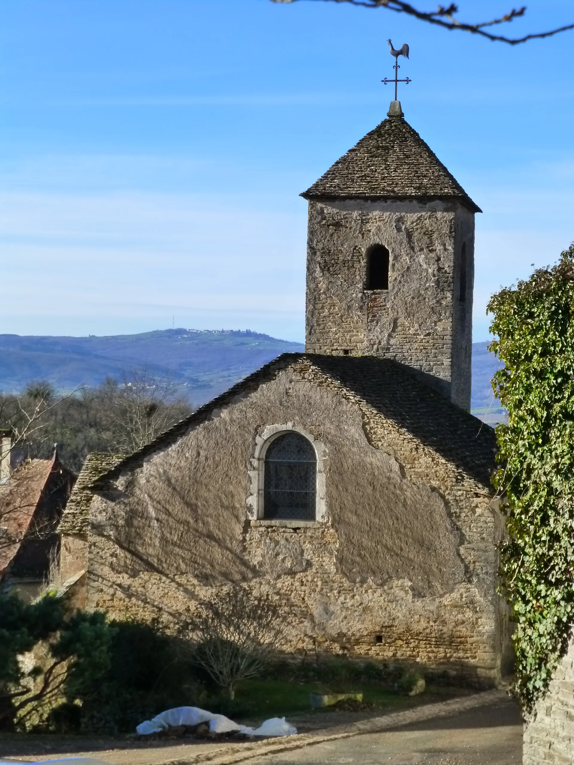 Photo showing: Bissy-sur-Fley : l'église vue de l'est