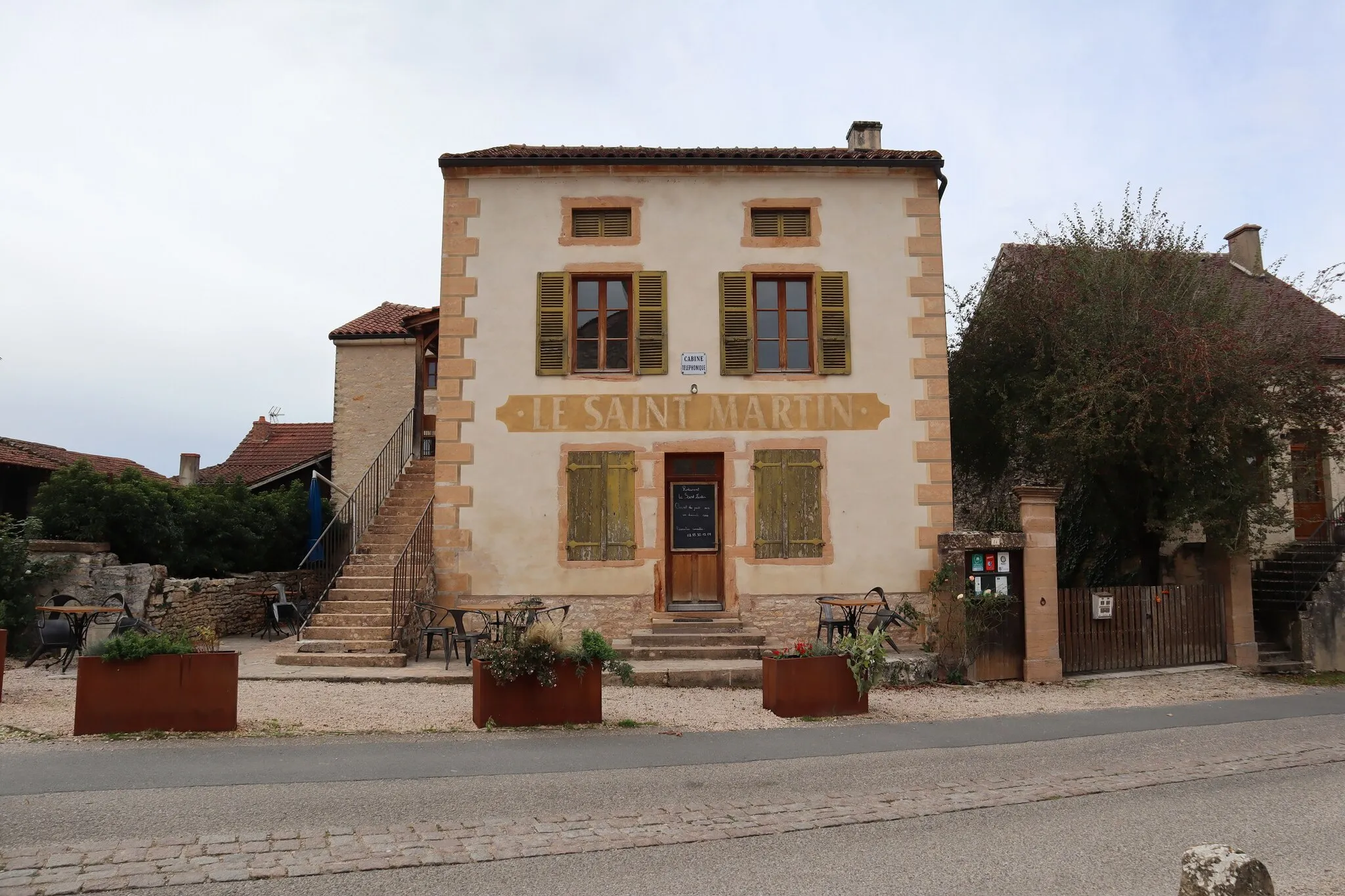 Photo showing: Restaurant Le Saint-Martin à Chapaize (71).