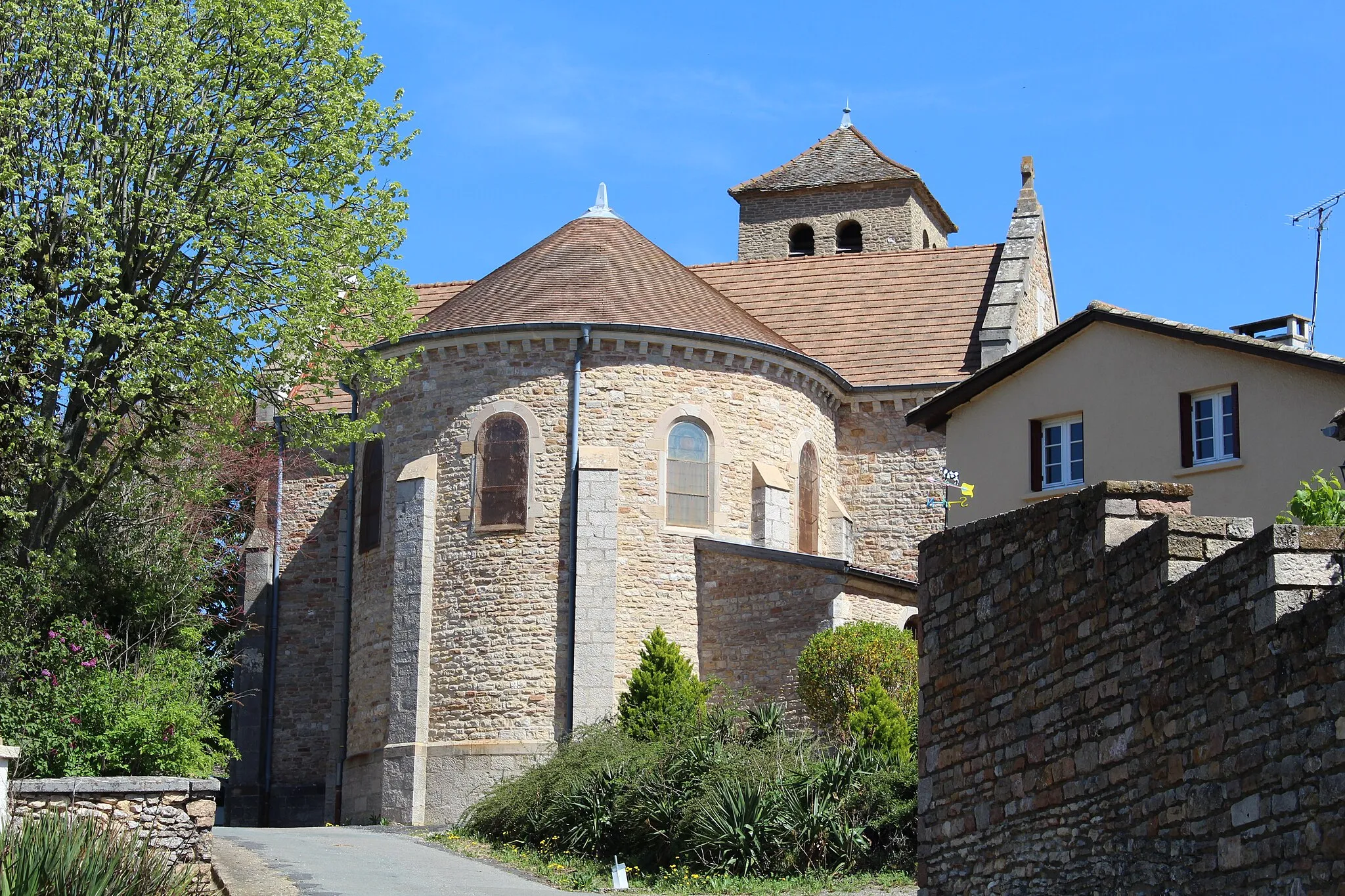 Photo showing: Église Saint-Julien de Davayé.