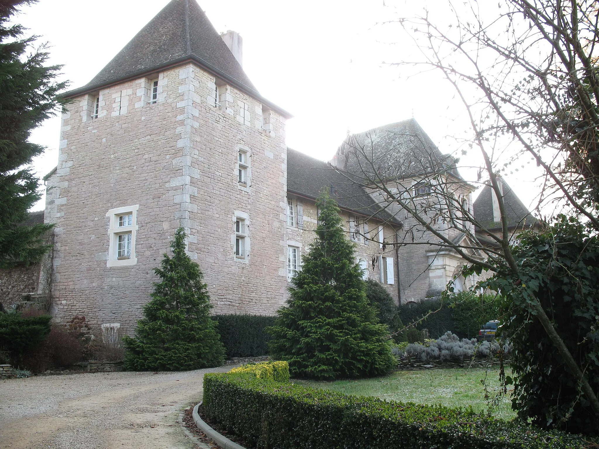 Photo showing: château de Dracy-le-Fort (Saône-et-Loire)