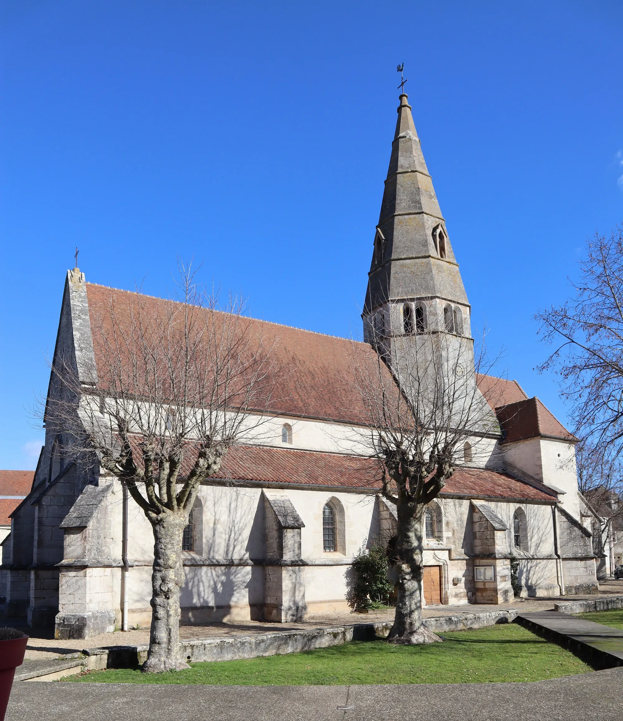 Photo showing: Extérieur de l'église Saint-Martial-de-Limoges à Demigny (71).