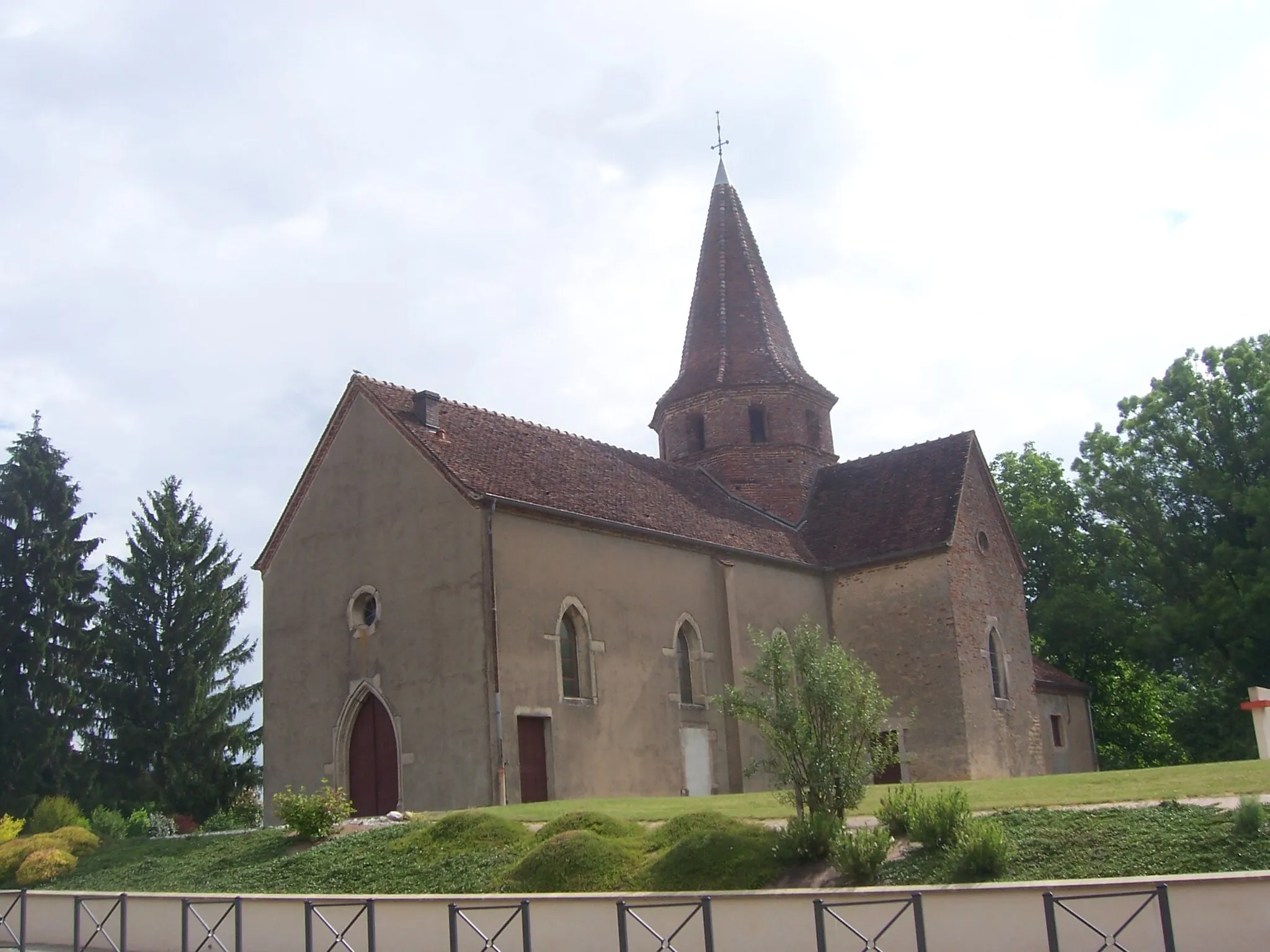 Photo showing: Eglise de La Chapelle-Naude
