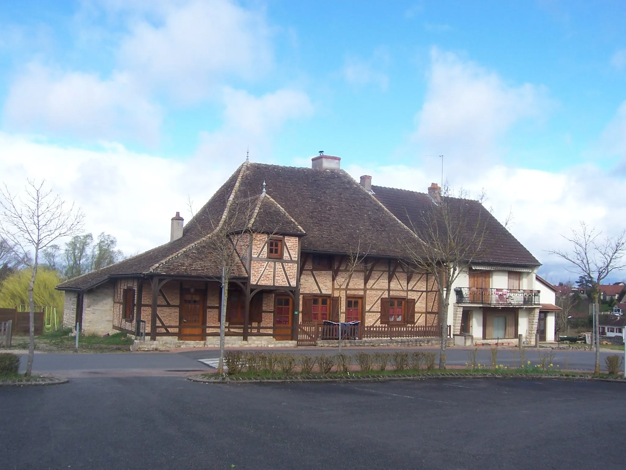 Photo showing: Maison l'Abergement-Sainte-Colombe