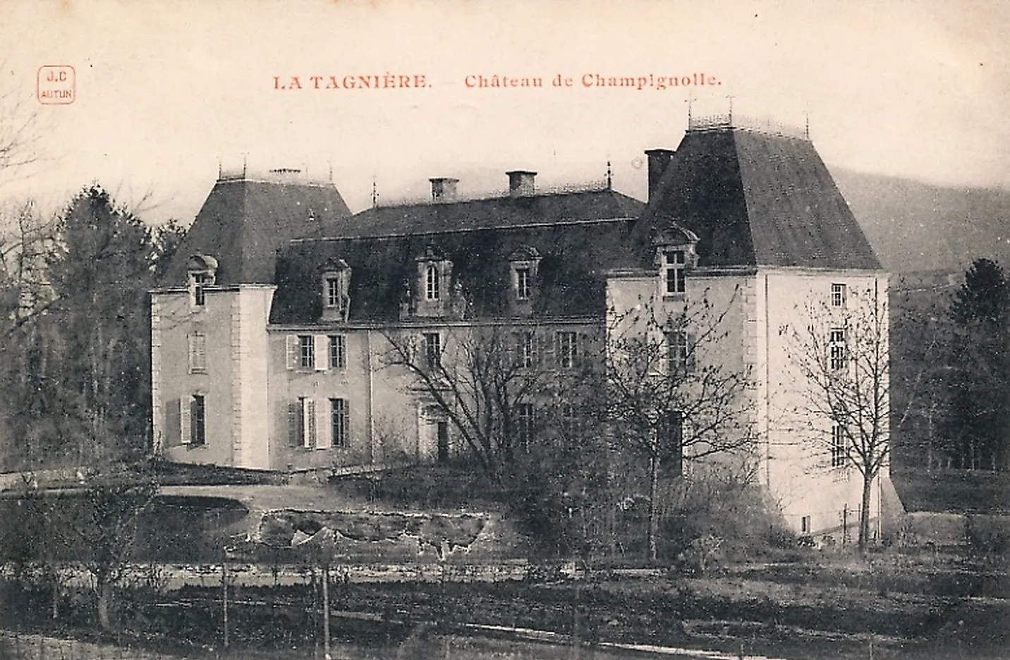 Photo showing: Le château de Champignolle de La Tagnière Saône-et-Loire