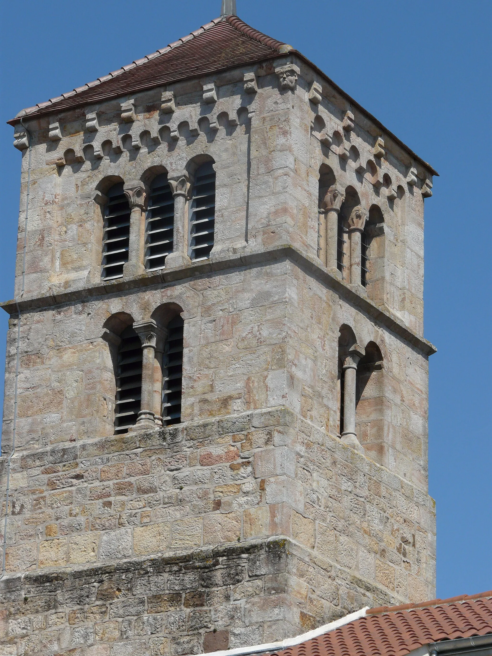 Photo showing: This building is indexed in the base Mérimée, a database of architectural heritage maintained by the French Ministry of Culture, under the reference PA00113349 .