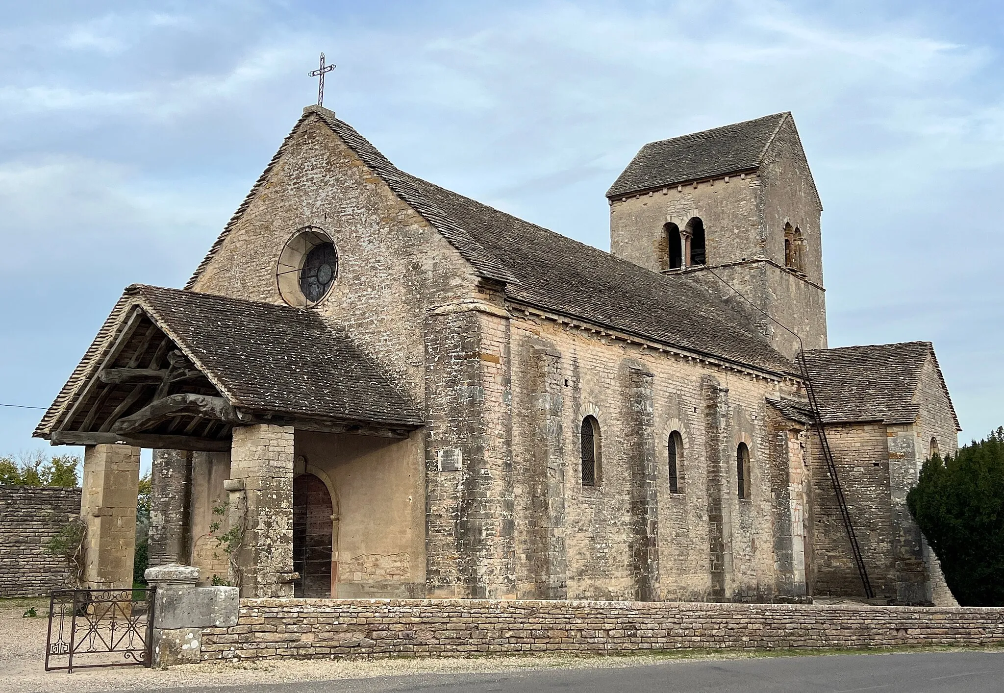 Photo showing: Église Saints-Gervais-et-Protais, Ozenay.