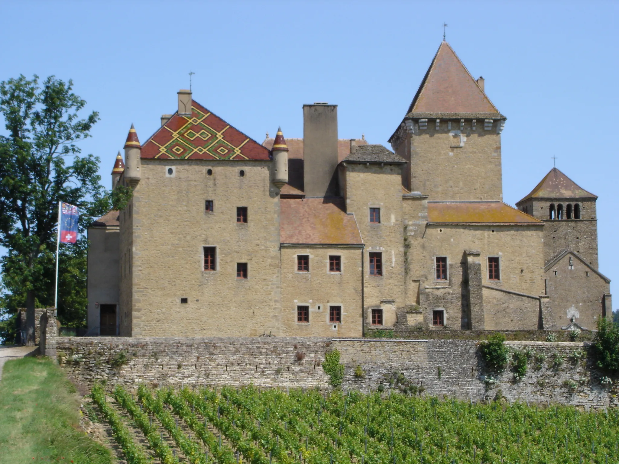 Photo showing: Le château de Pierreclos - Photo amateur prise par moi-même