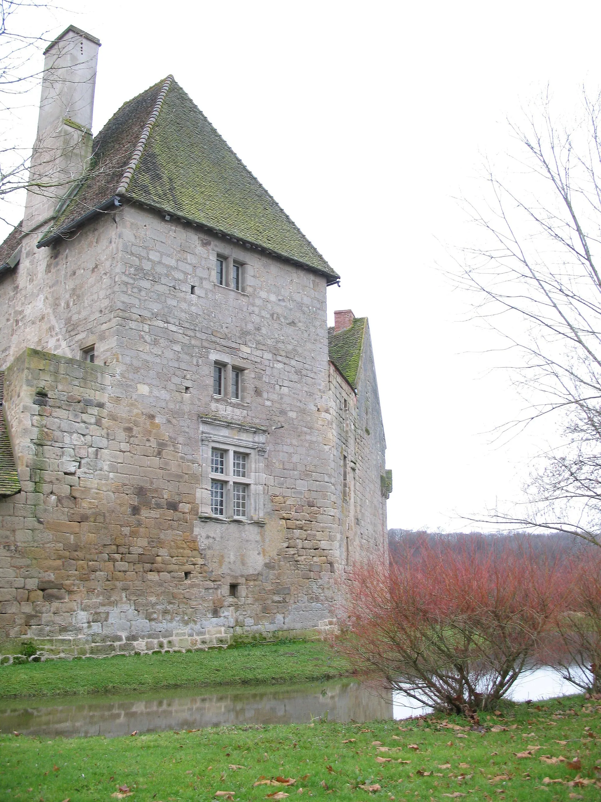 Photo showing: Le château de Lally à Saint-Léger-du-Bois en Saône-et-Loire