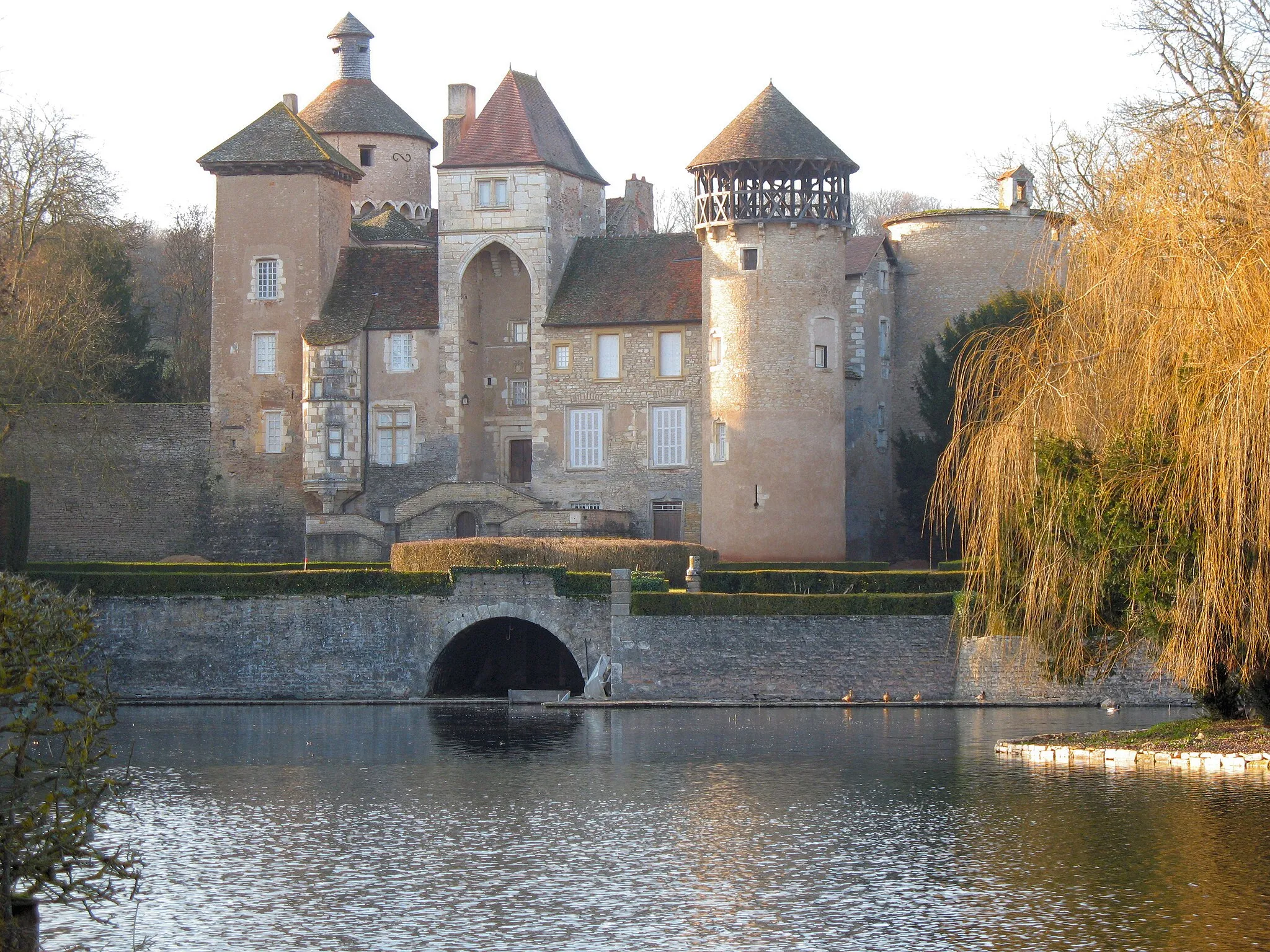 Photo showing: château de Sercy (Saône-et-Loire)