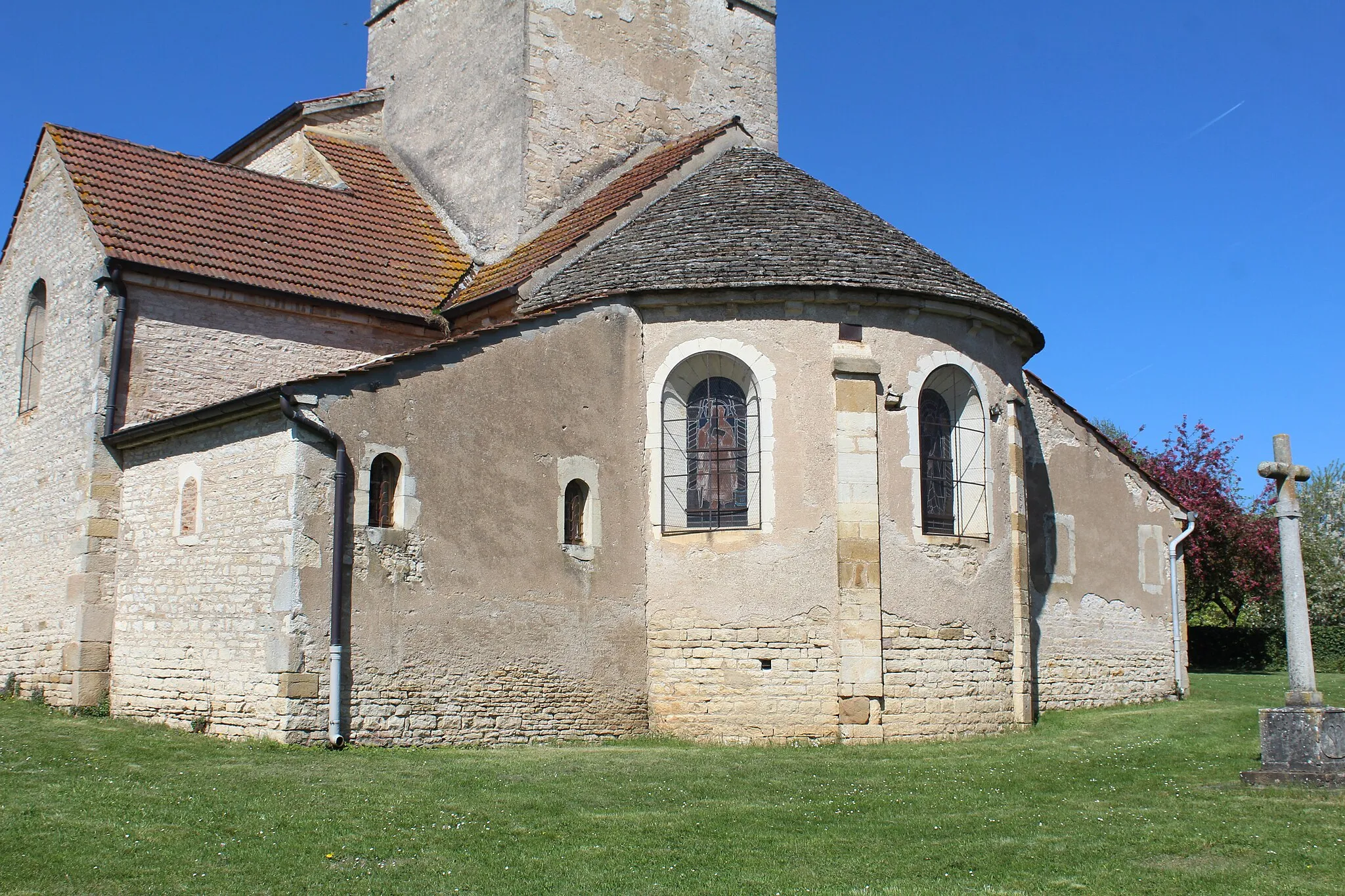 Photo showing: Église Saint-Antoine de Salornay-sur-Guye.