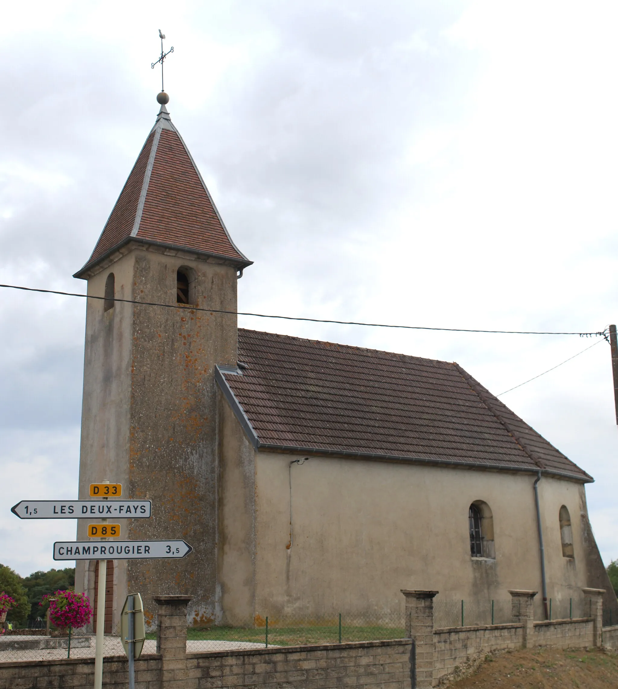 Photo showing: Église de la Nativité-de-la-Vierge de Foulenay.