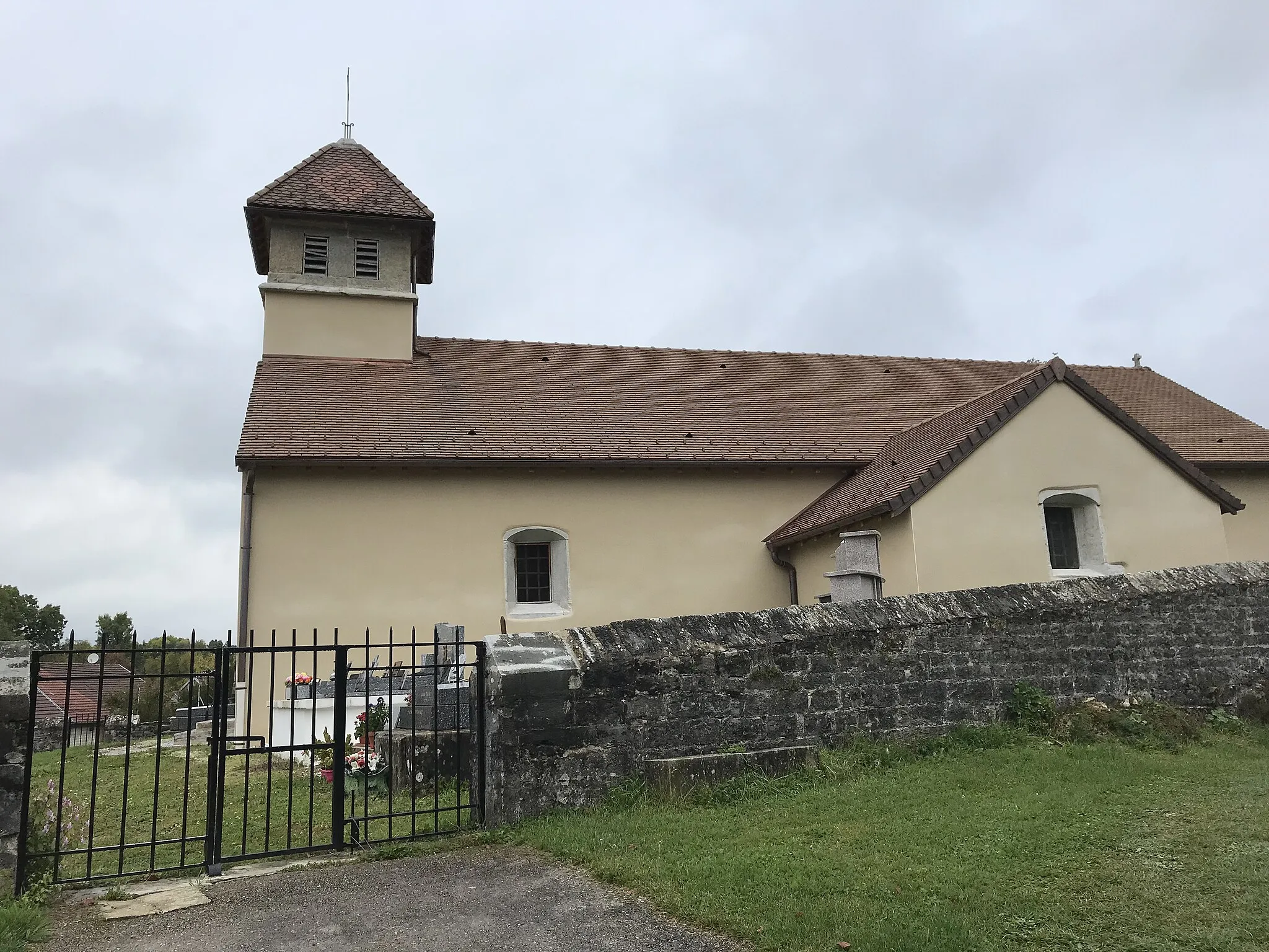 Photo showing: Marnézia (Jura, France) en octobre 2017.