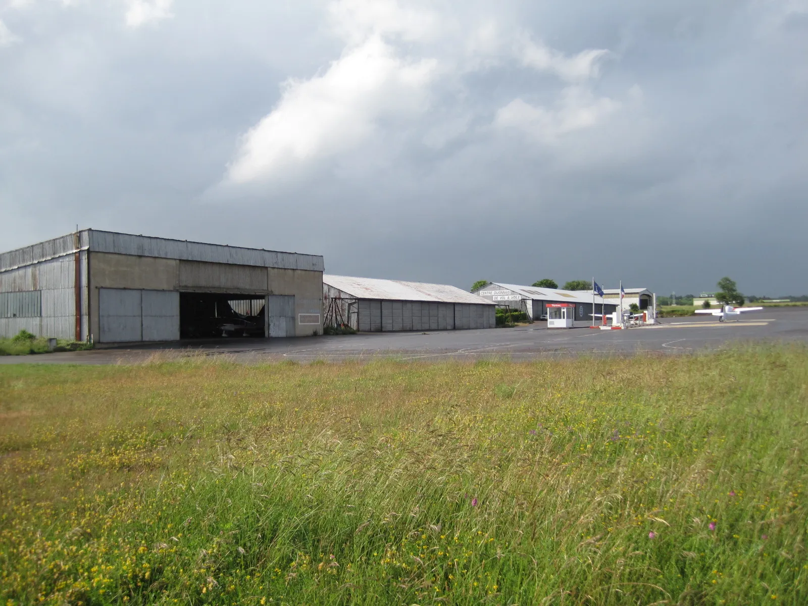 Photo showing: Aérodrome de Dijon-Darois