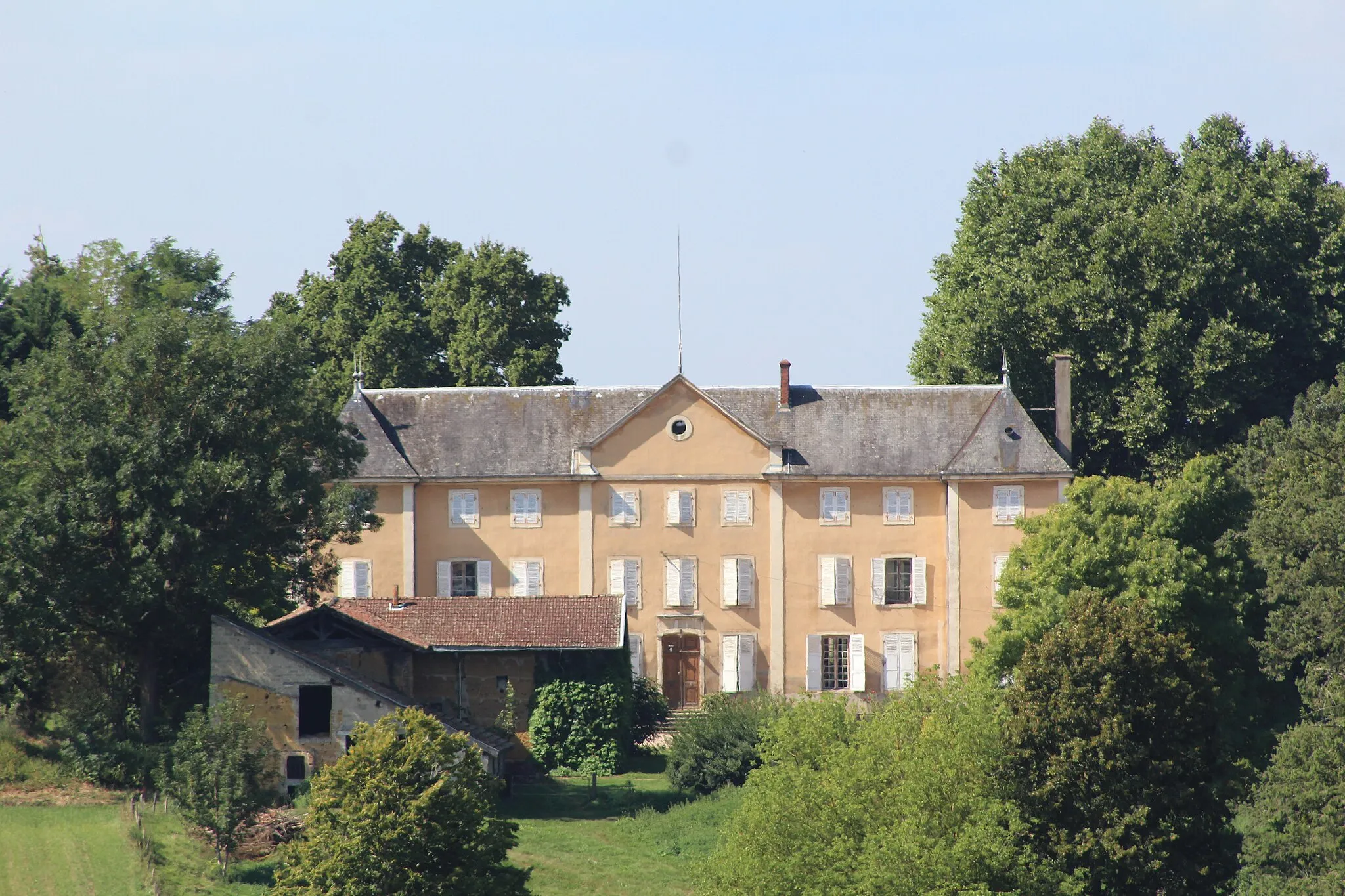 Photo showing: Façade est du château de Bourdonnel à Saint-André-d'Huiriat.